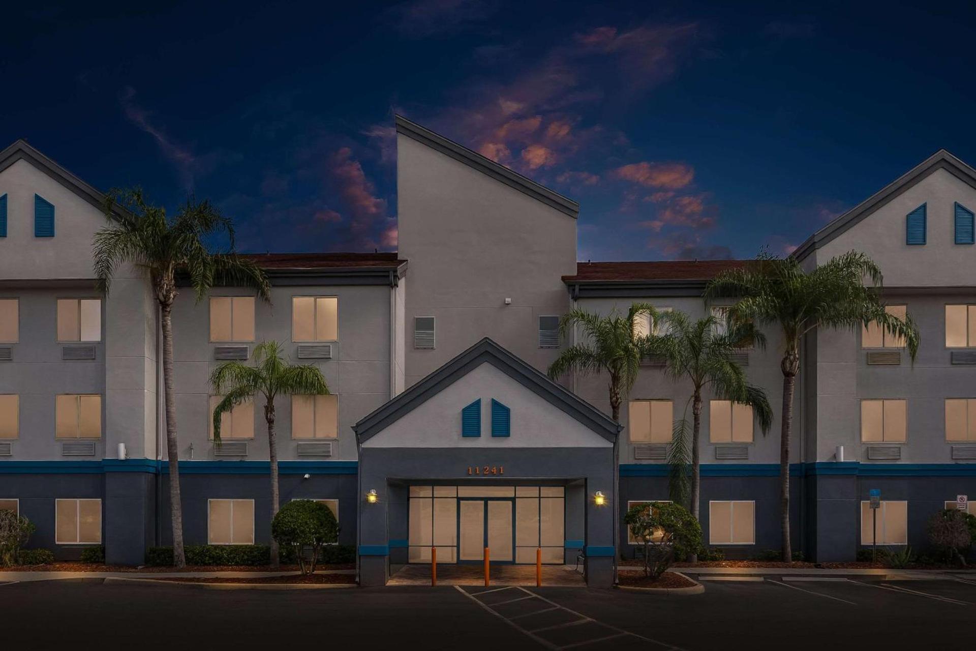 Suburban Studios Orlando - Ocoee-Winter Garden photo 3