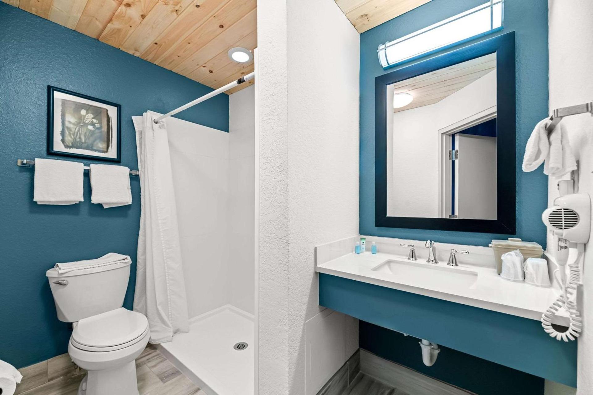 Suburban Studios Orlando - Ocoee-Winter Garden photo 13