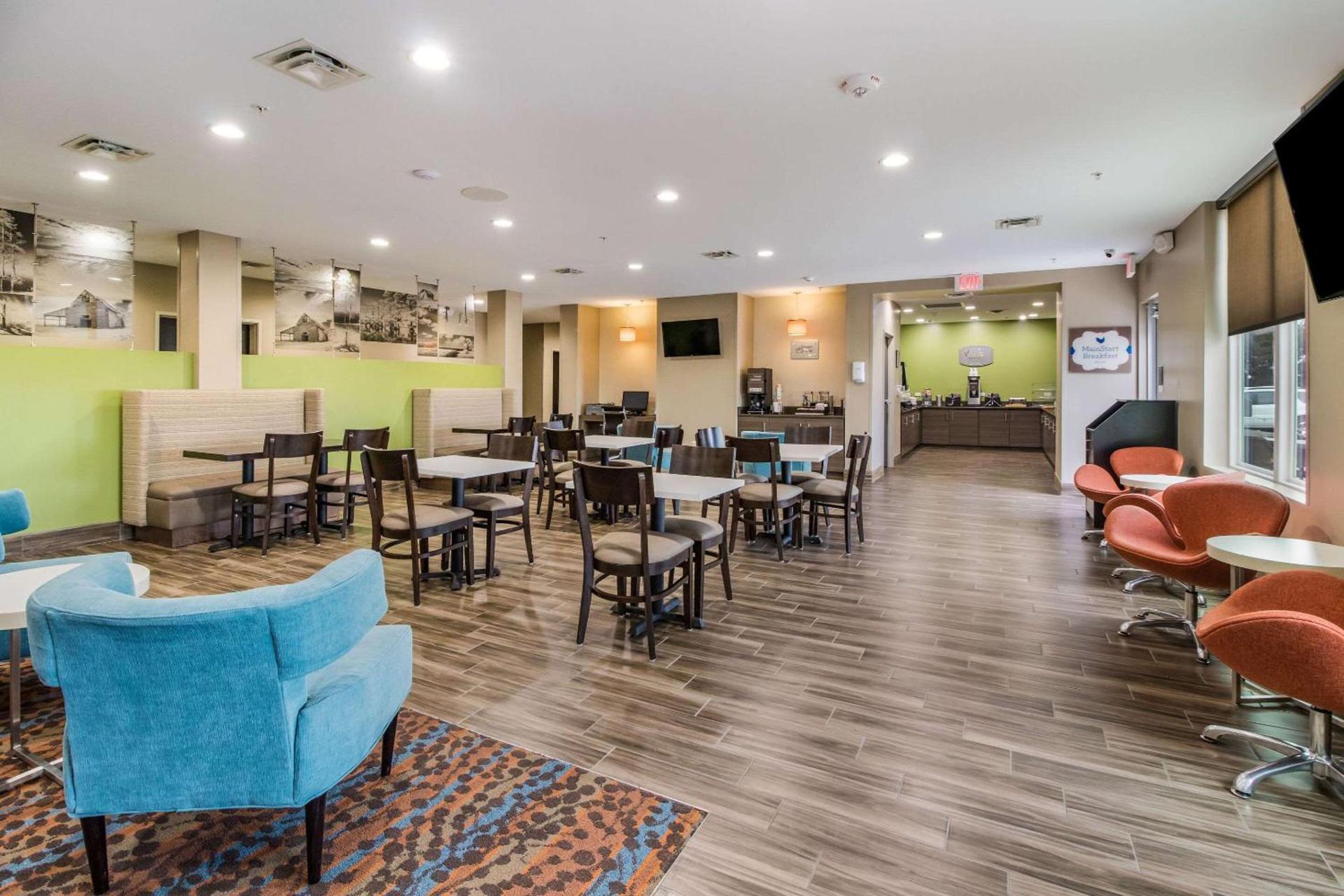 MainStay Suites at Discovery Park of America photo 13