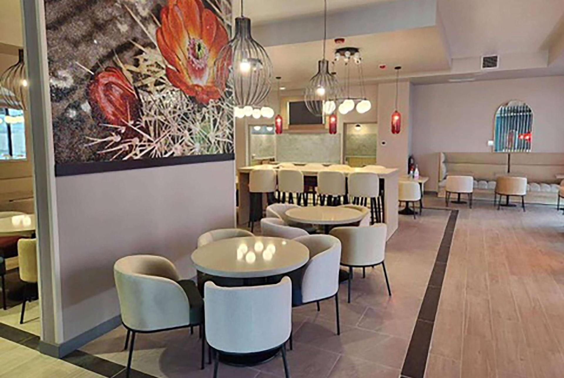 Hawthorn Extended Stay by Wyndham Kingman photo 10