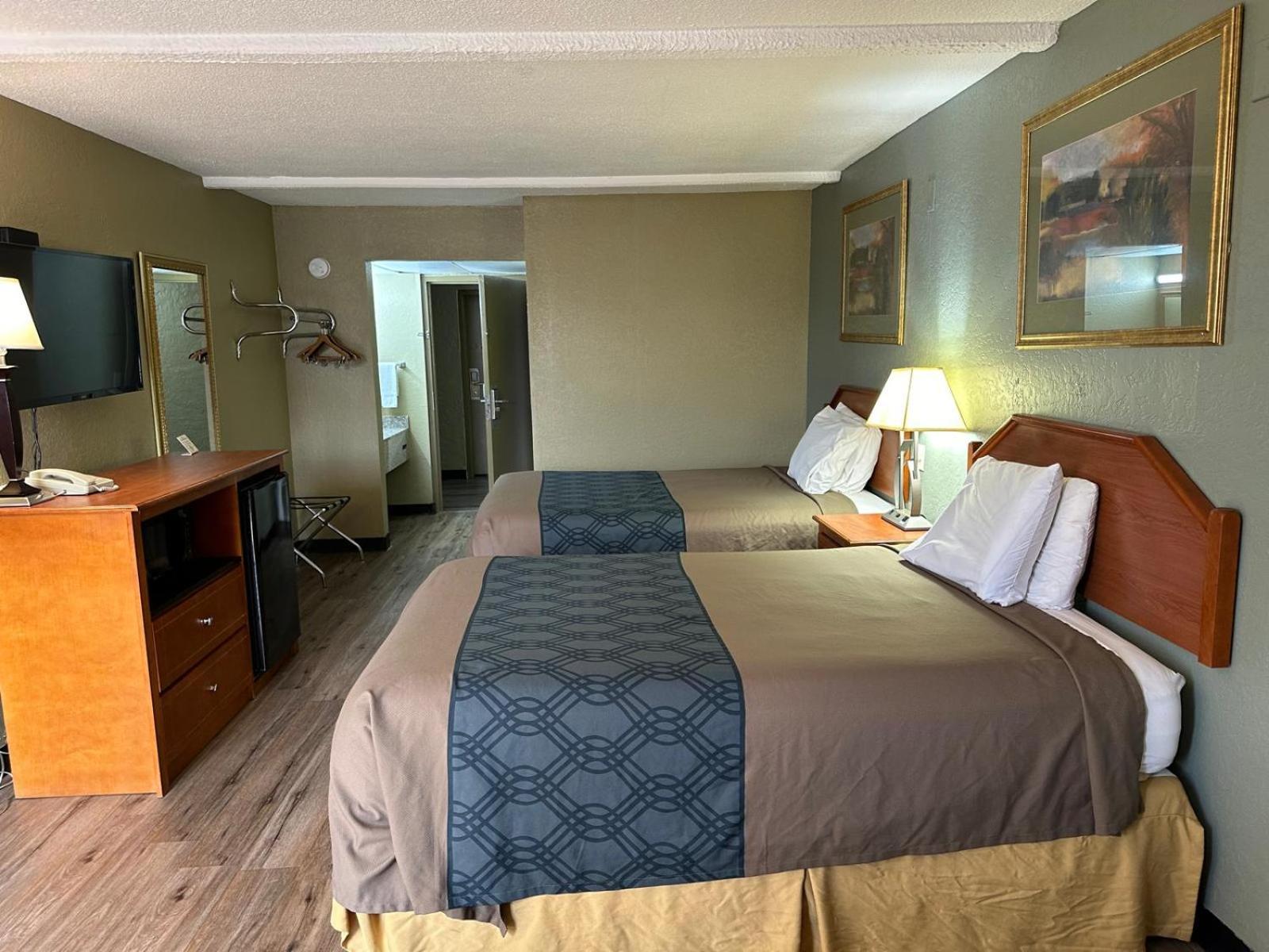 Rodeway Inn Stone Mountain photo 9