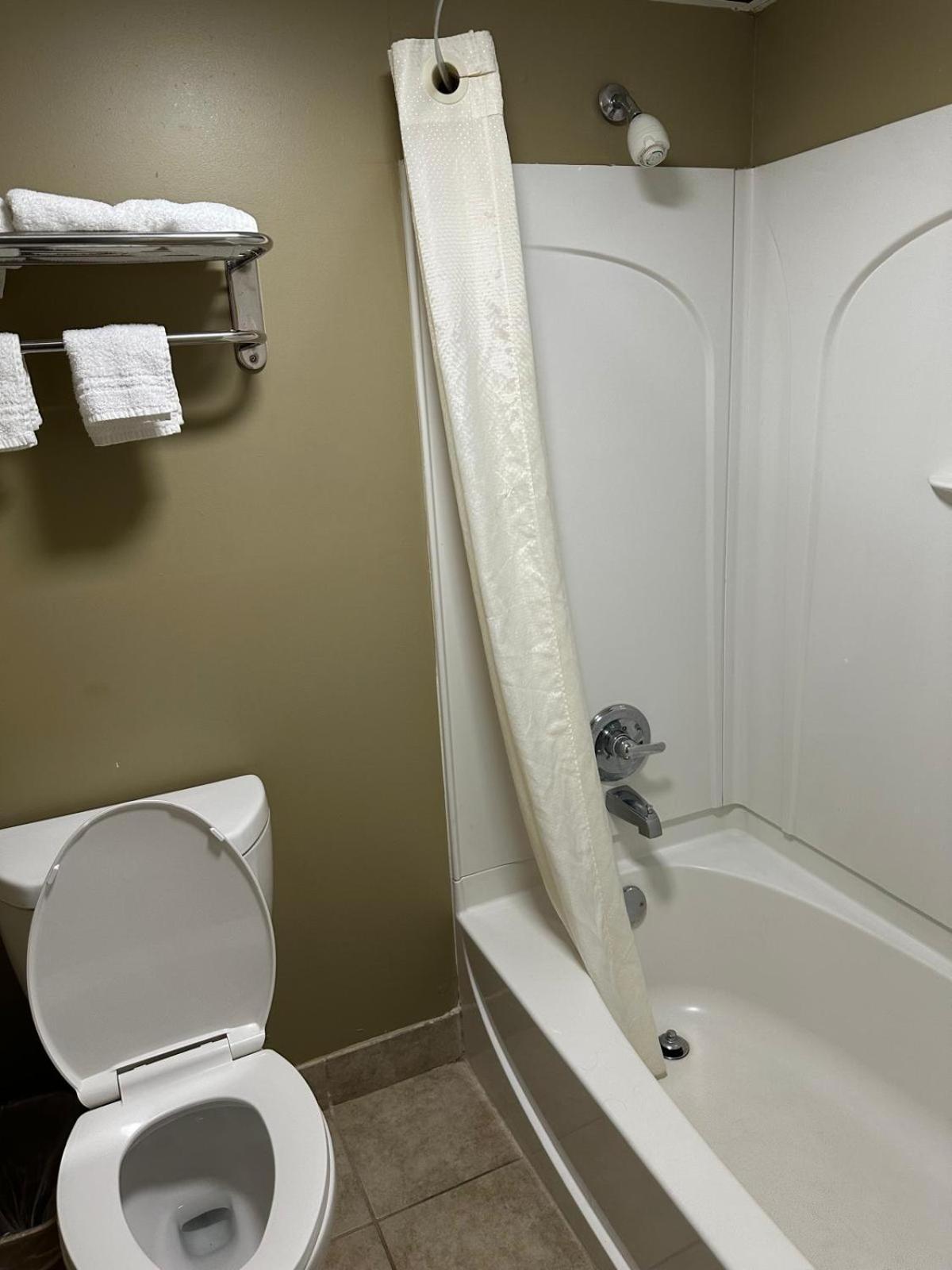 Rodeway Inn Stone Mountain photo 8