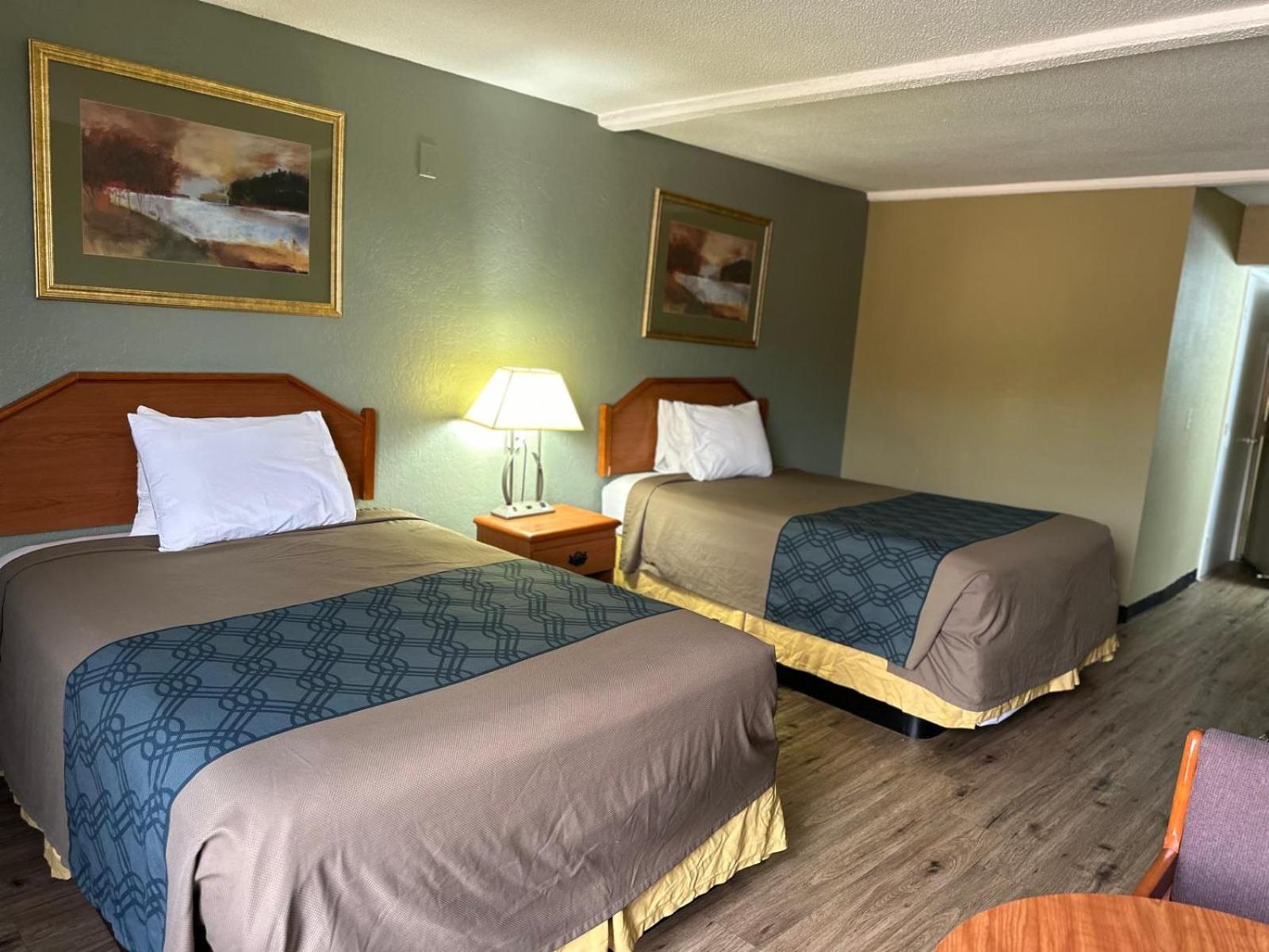 Rodeway Inn Stone Mountain photo 18