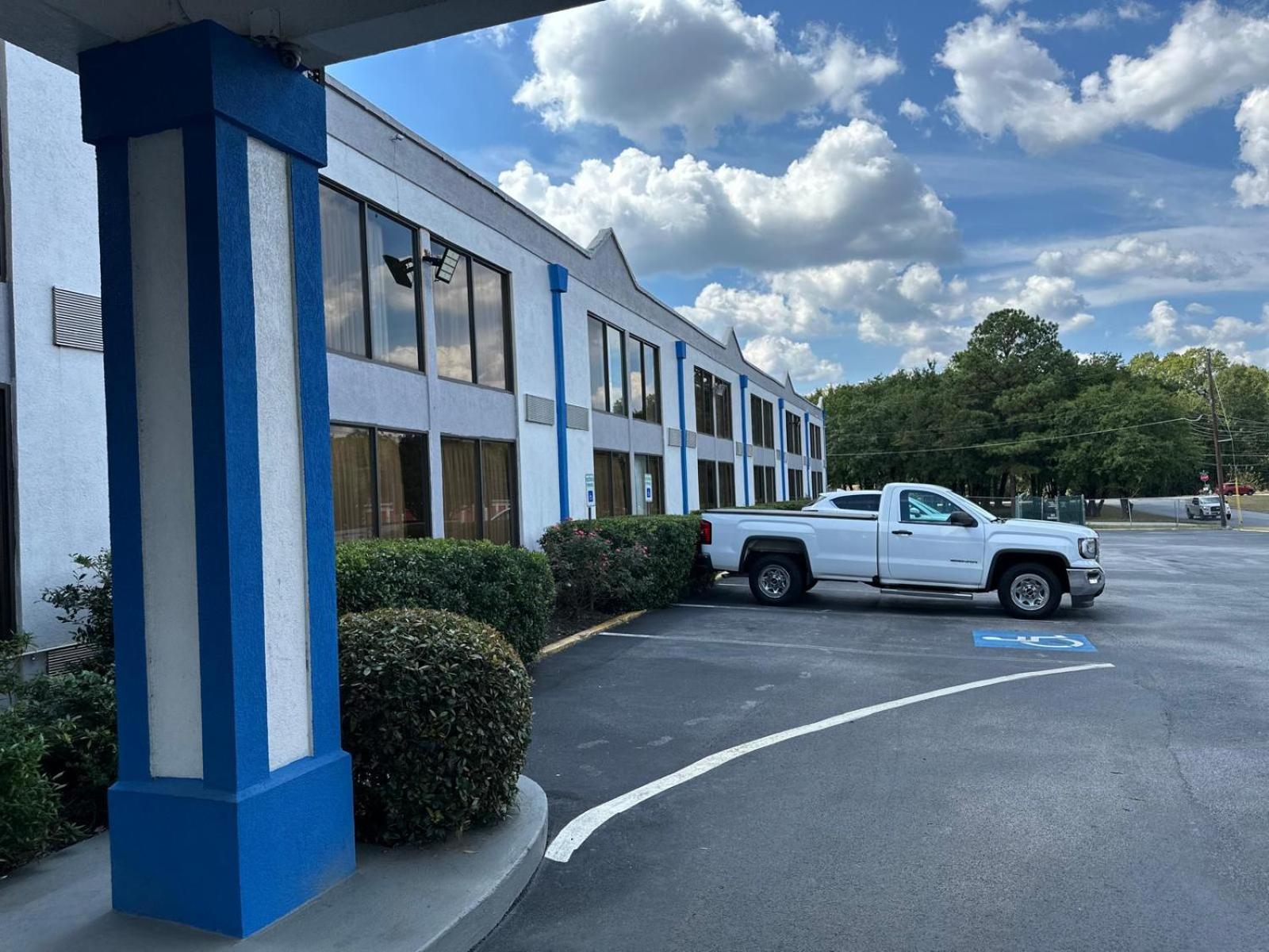 Rodeway Inn Stone Mountain photo 19