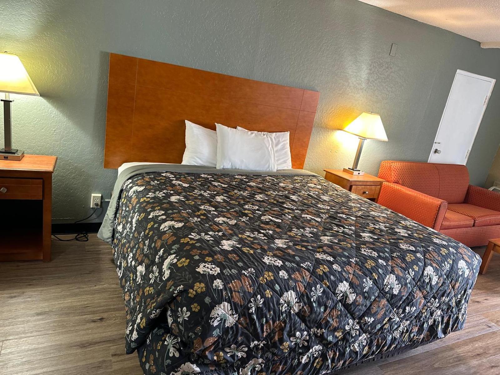 Rodeway Inn Stone Mountain photo 20
