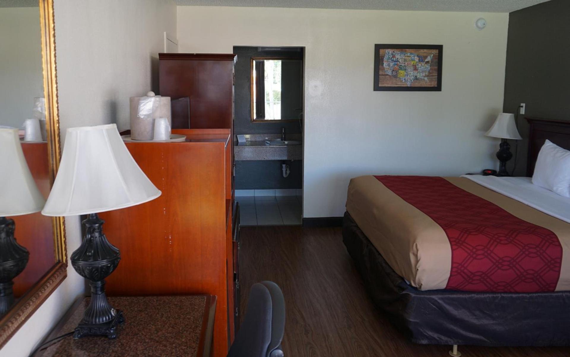 ISLAND HOTEL of Space Coast photo 9