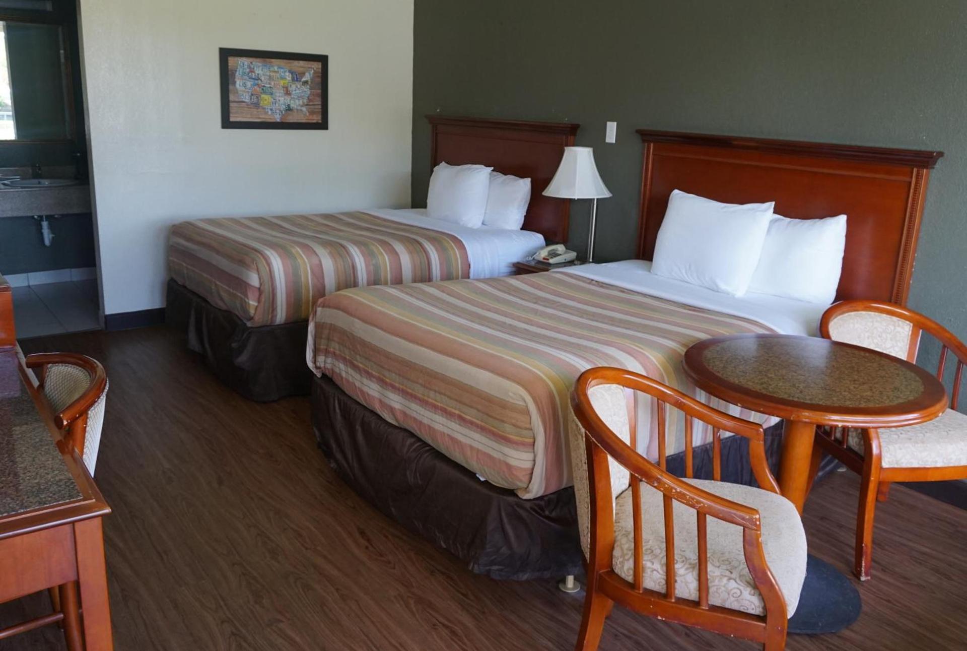 ISLAND HOTEL of Space Coast photo 8