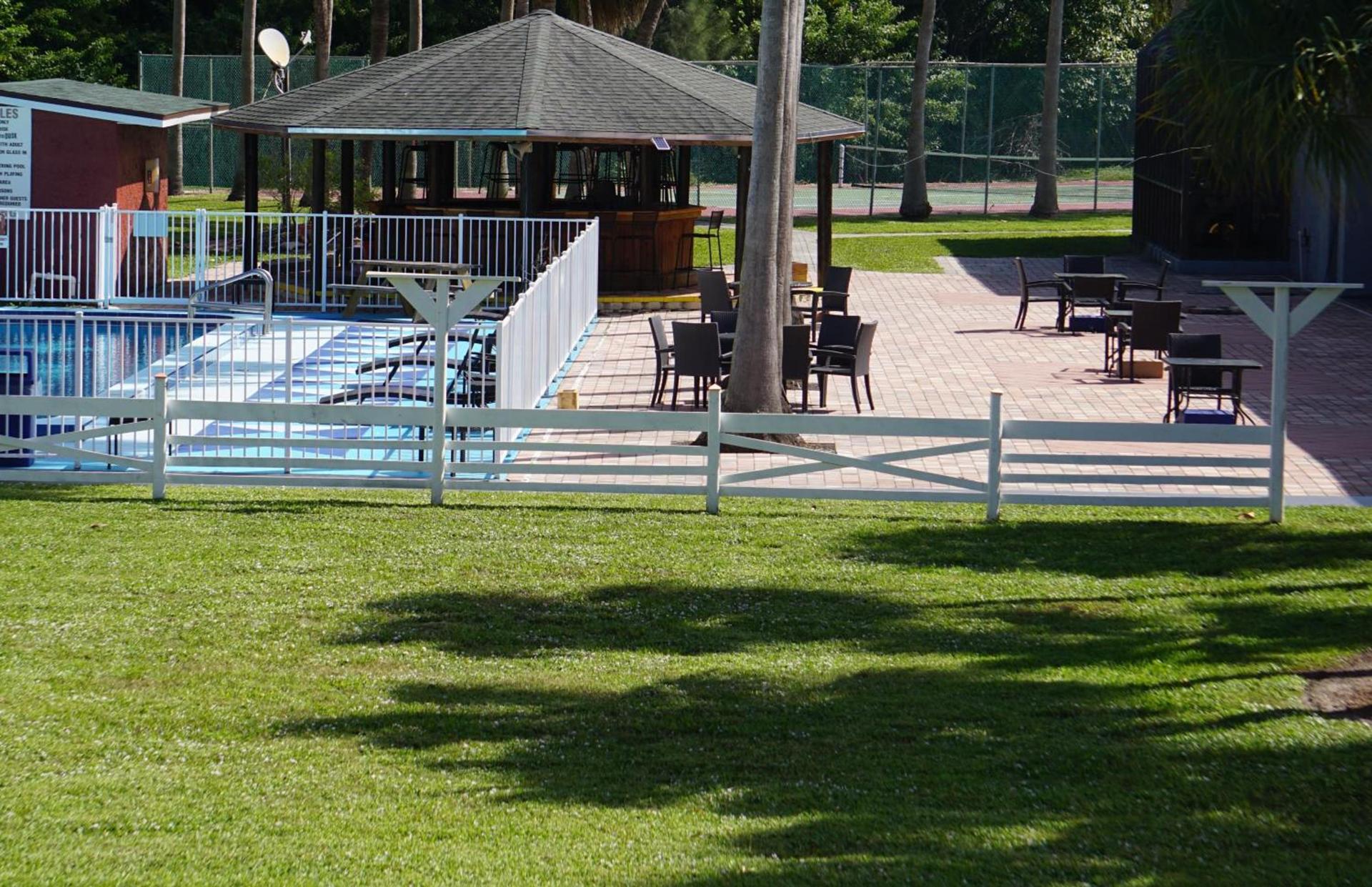 ISLAND HOTEL of Space Coast photo 35