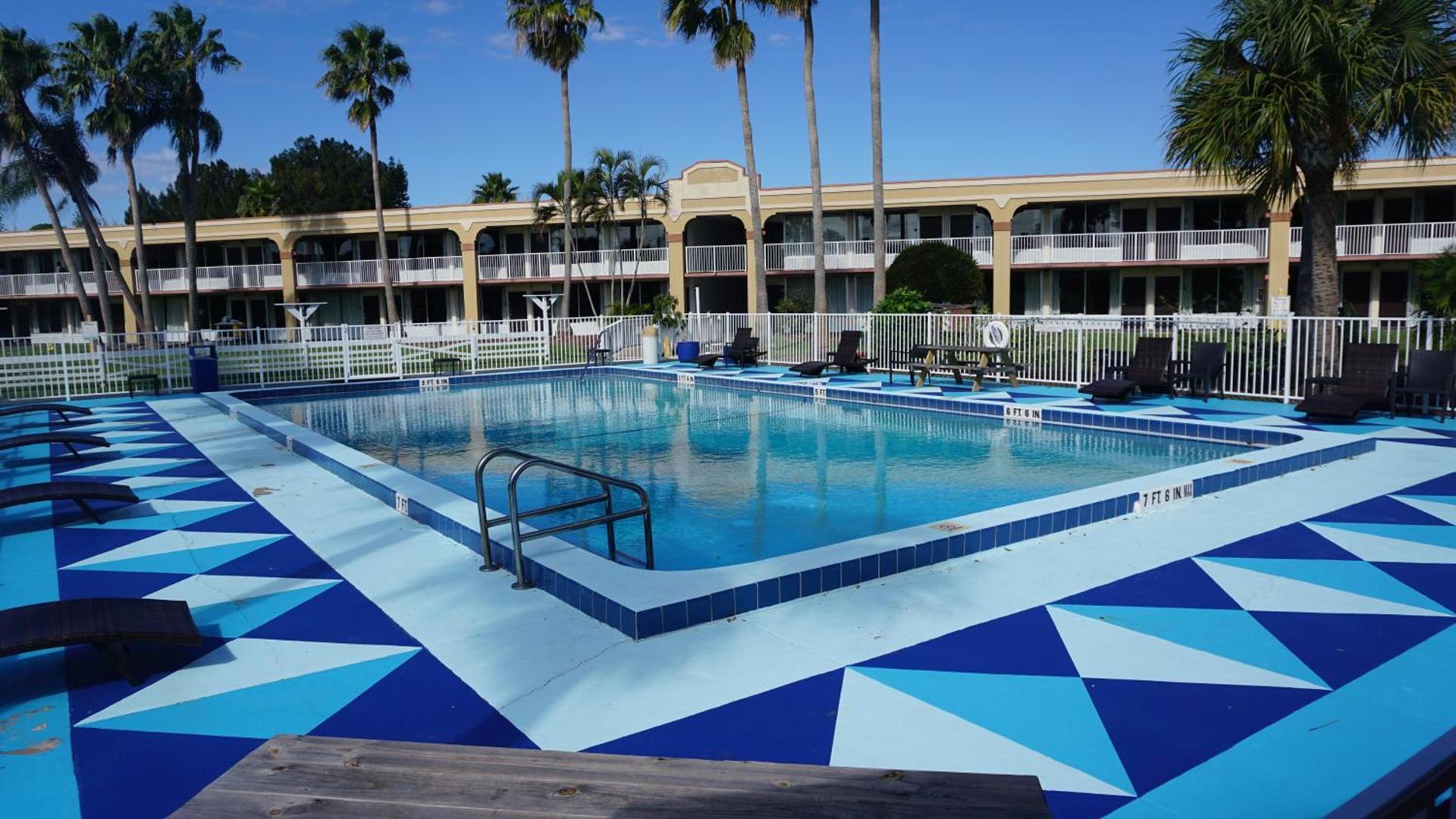 ISLAND HOTEL of Space Coast photo 26