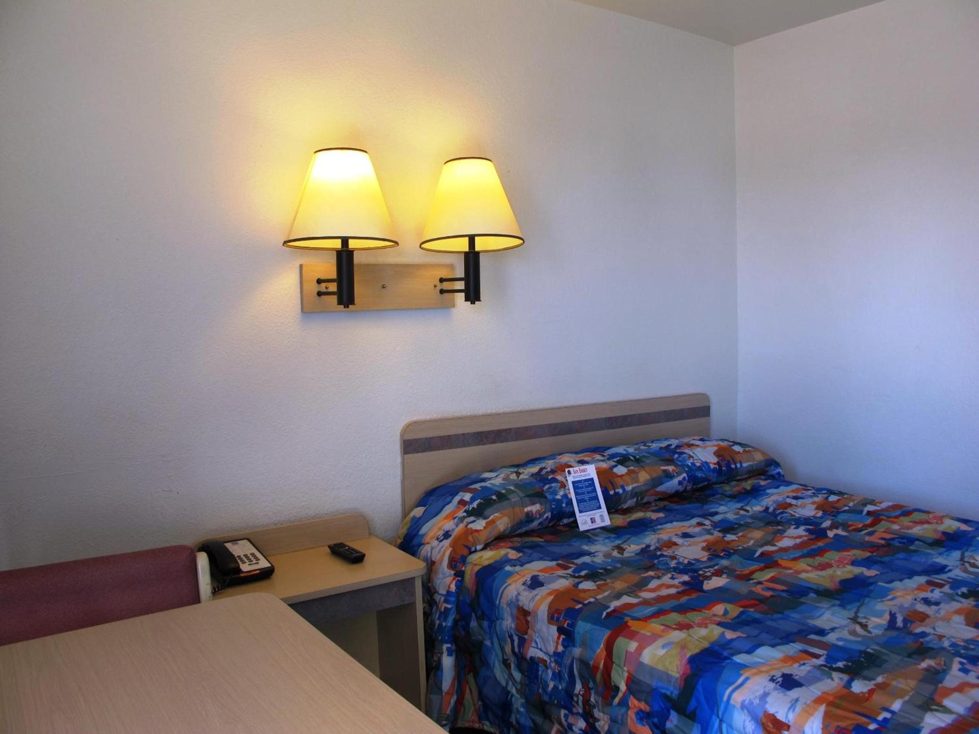 Motel 6 Ontario, OR photo 11