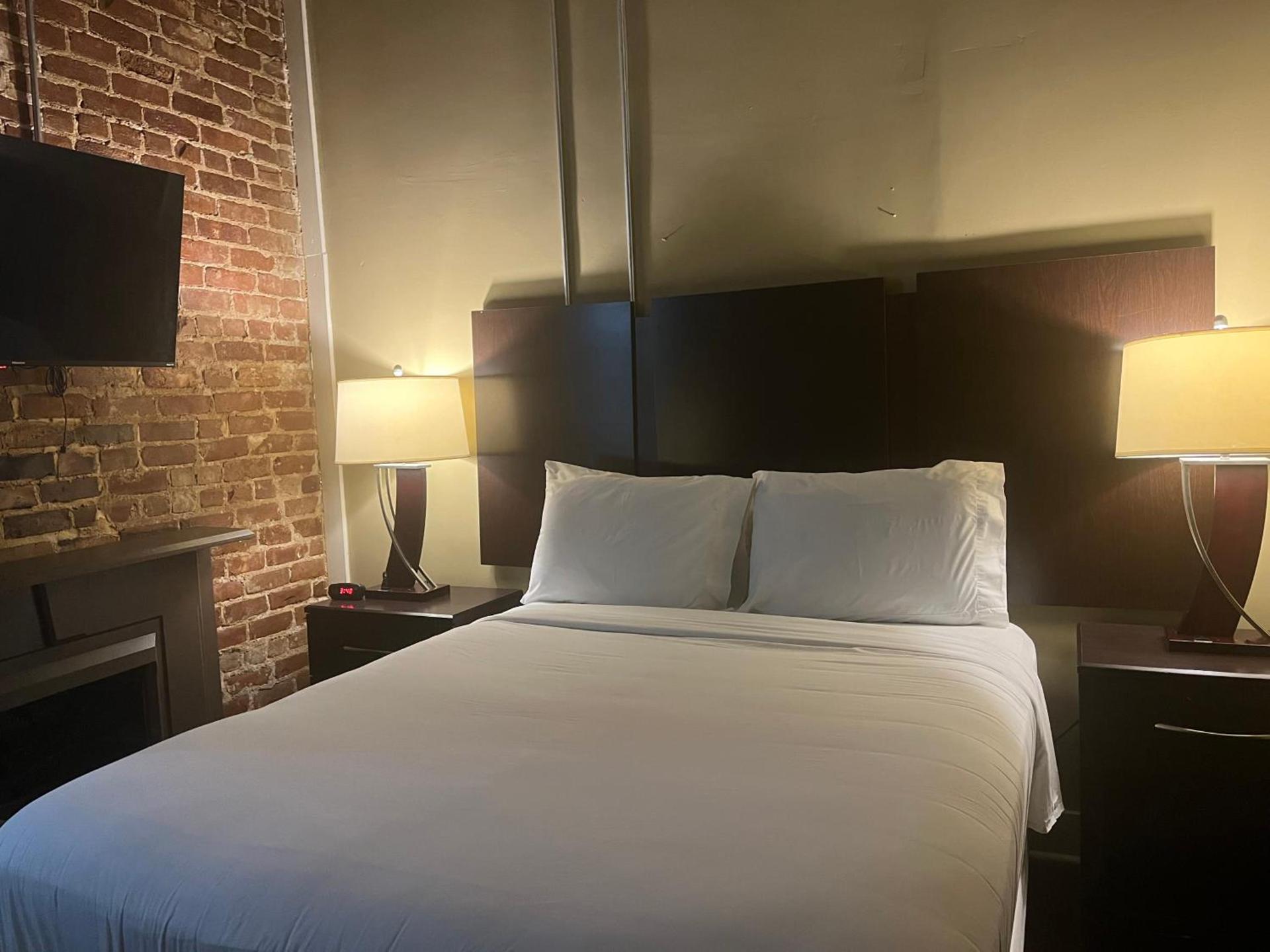 The Skylight Hotel photo 3