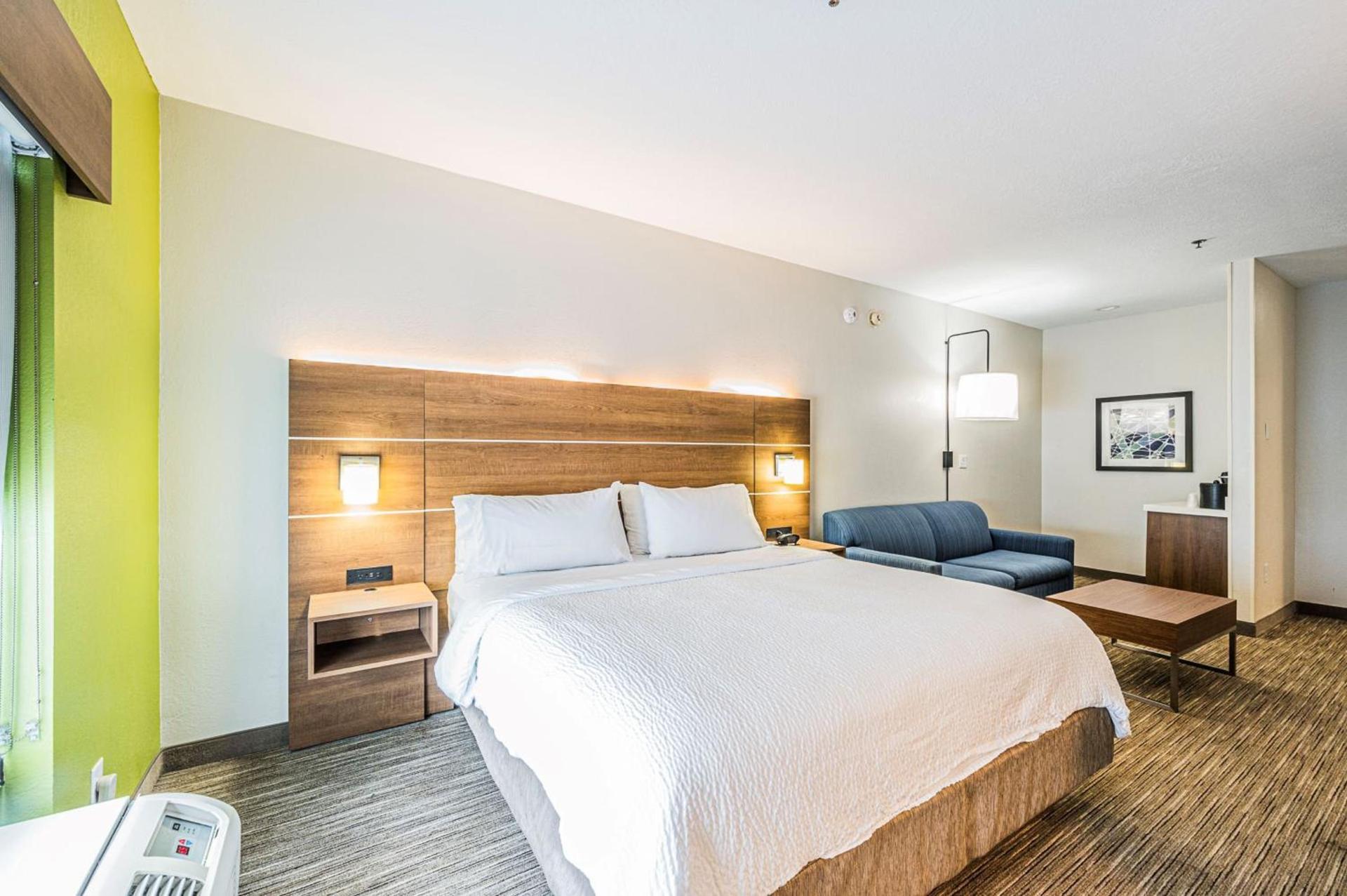 Holiday Inn Express Hotel & Suites Franklin by IHG photo 62