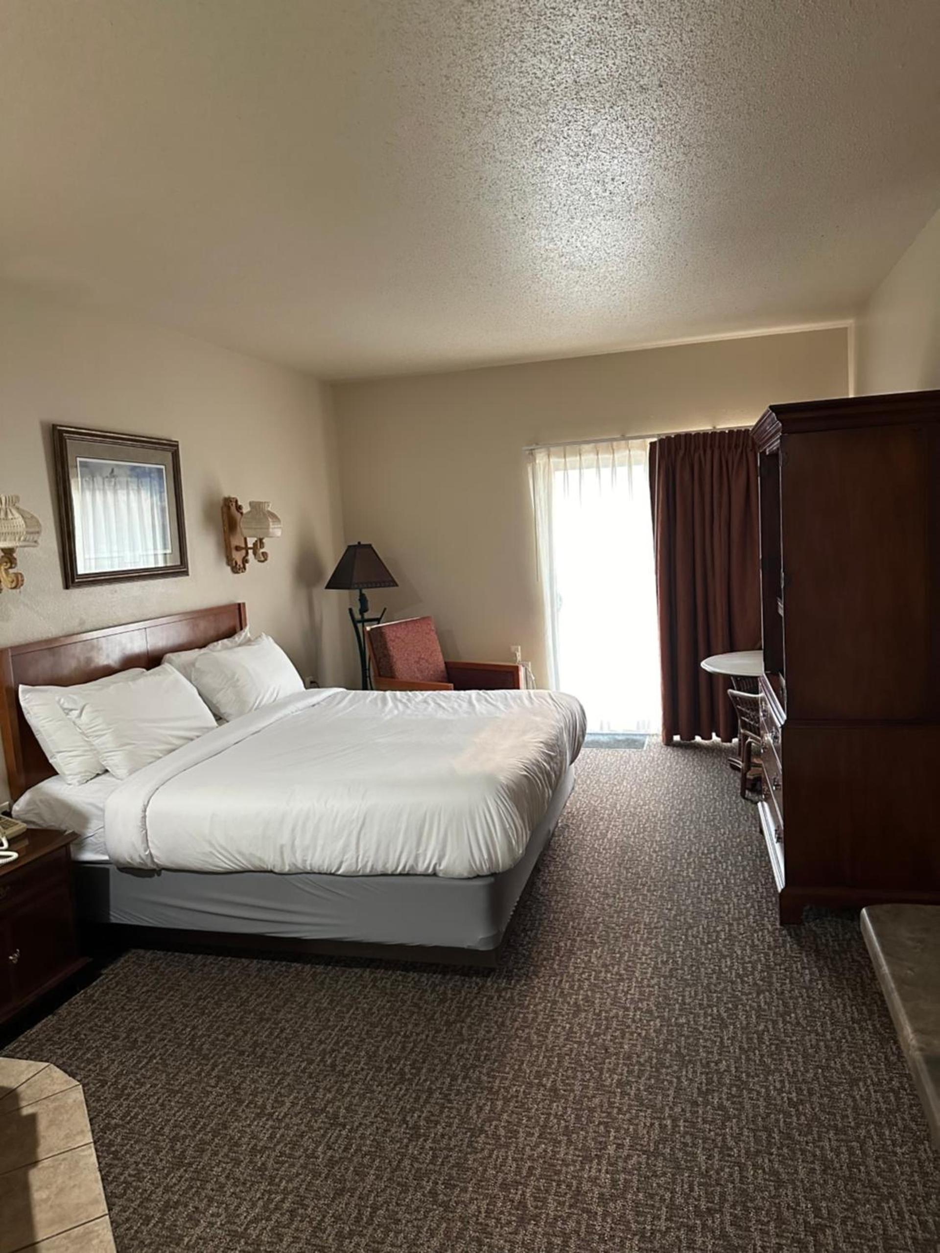 The Sawmill Inn photo 2
