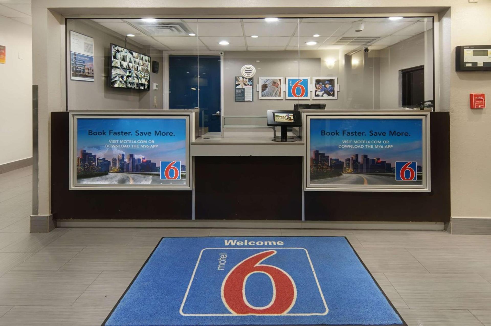 Motel 6-Fort Worth, TX - Downtown East photo 2