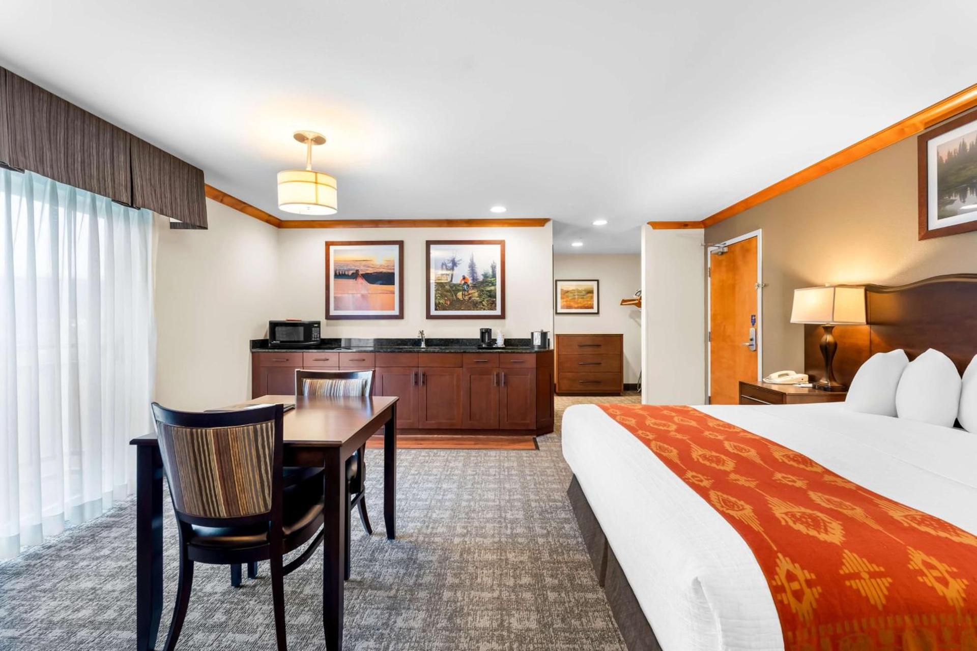 Best Western Rocky Mountain Lodge photo 3