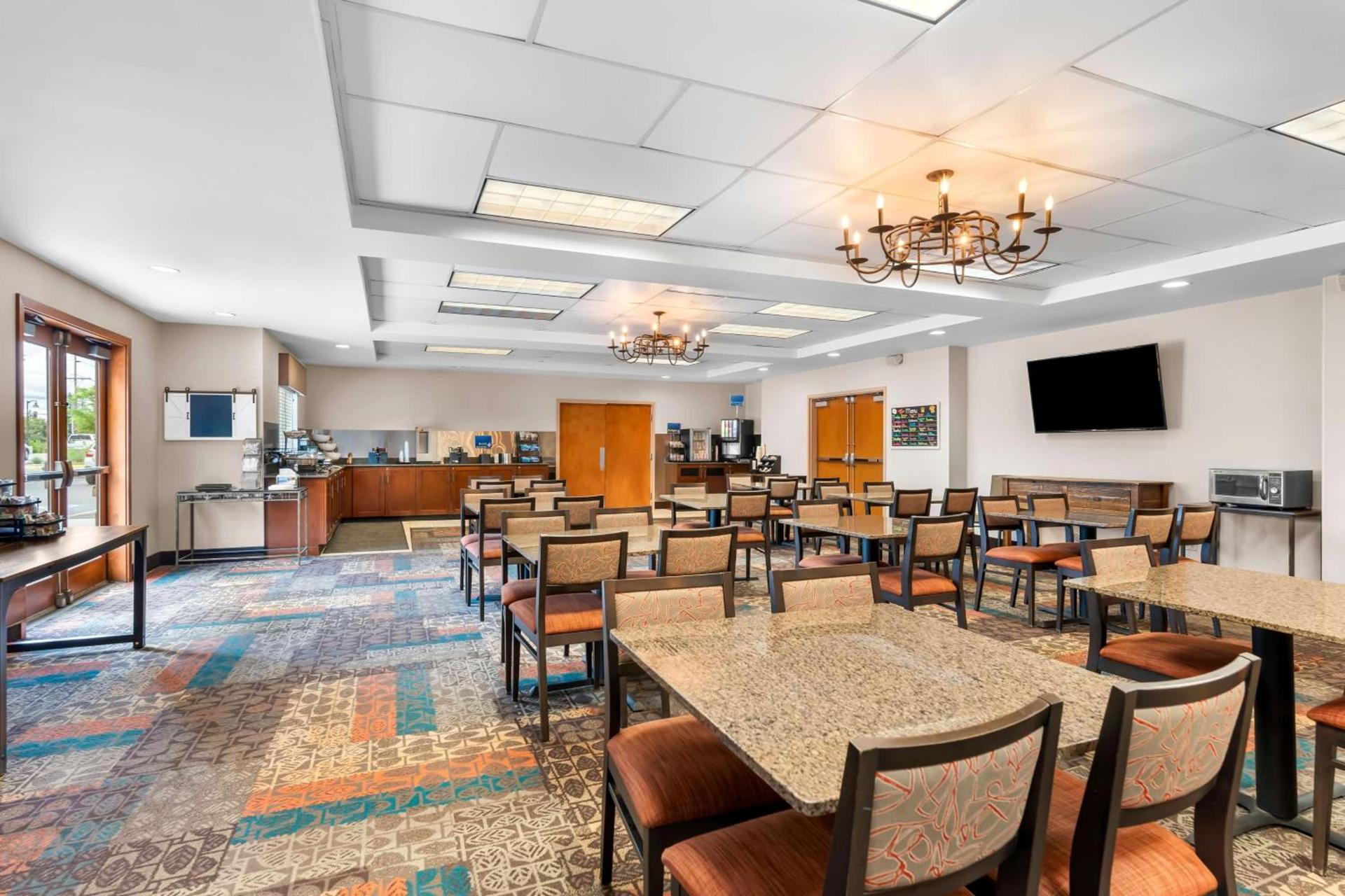 Best Western Rocky Mountain Lodge photo 7