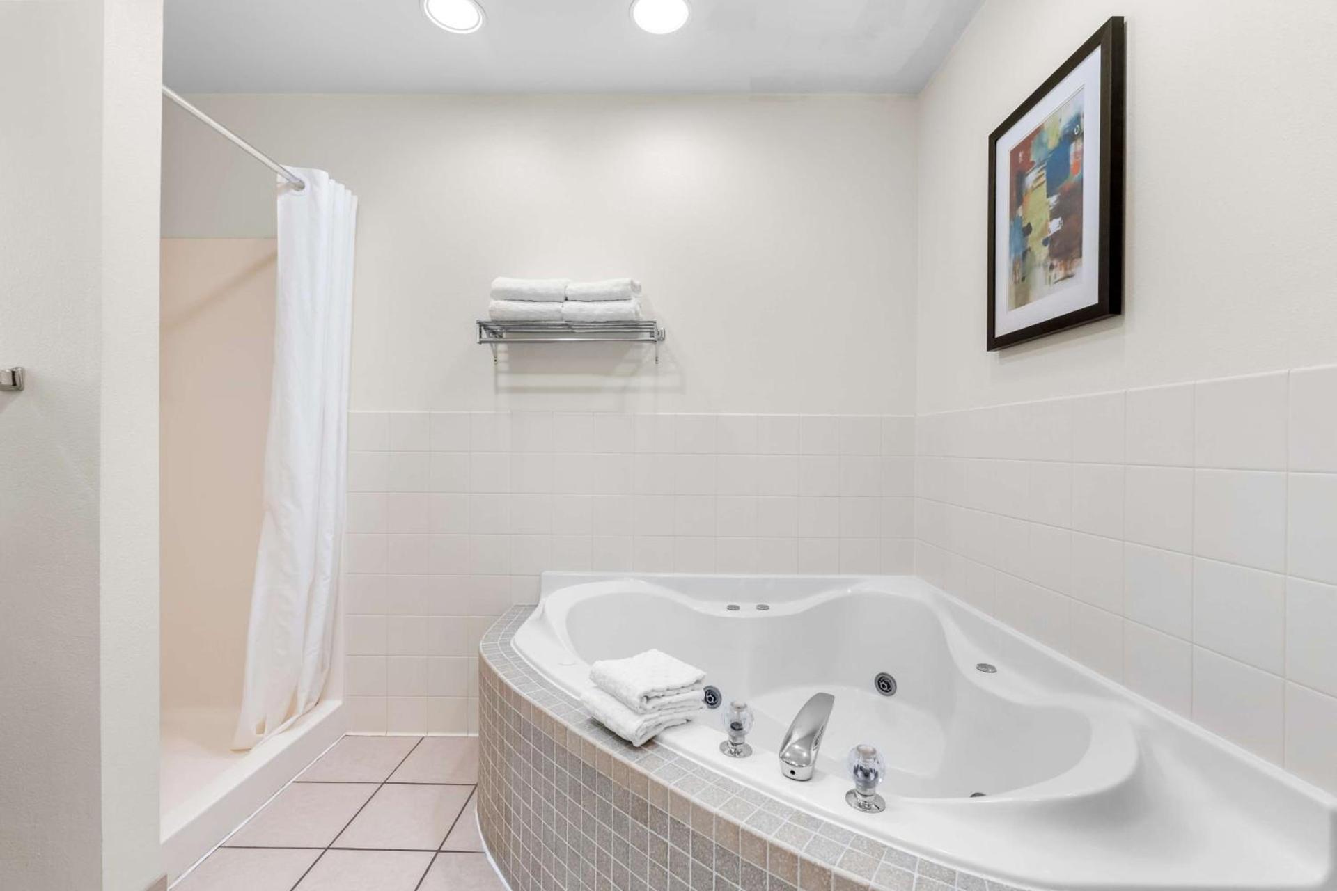 Best Western Rocky Mountain Lodge photo 30