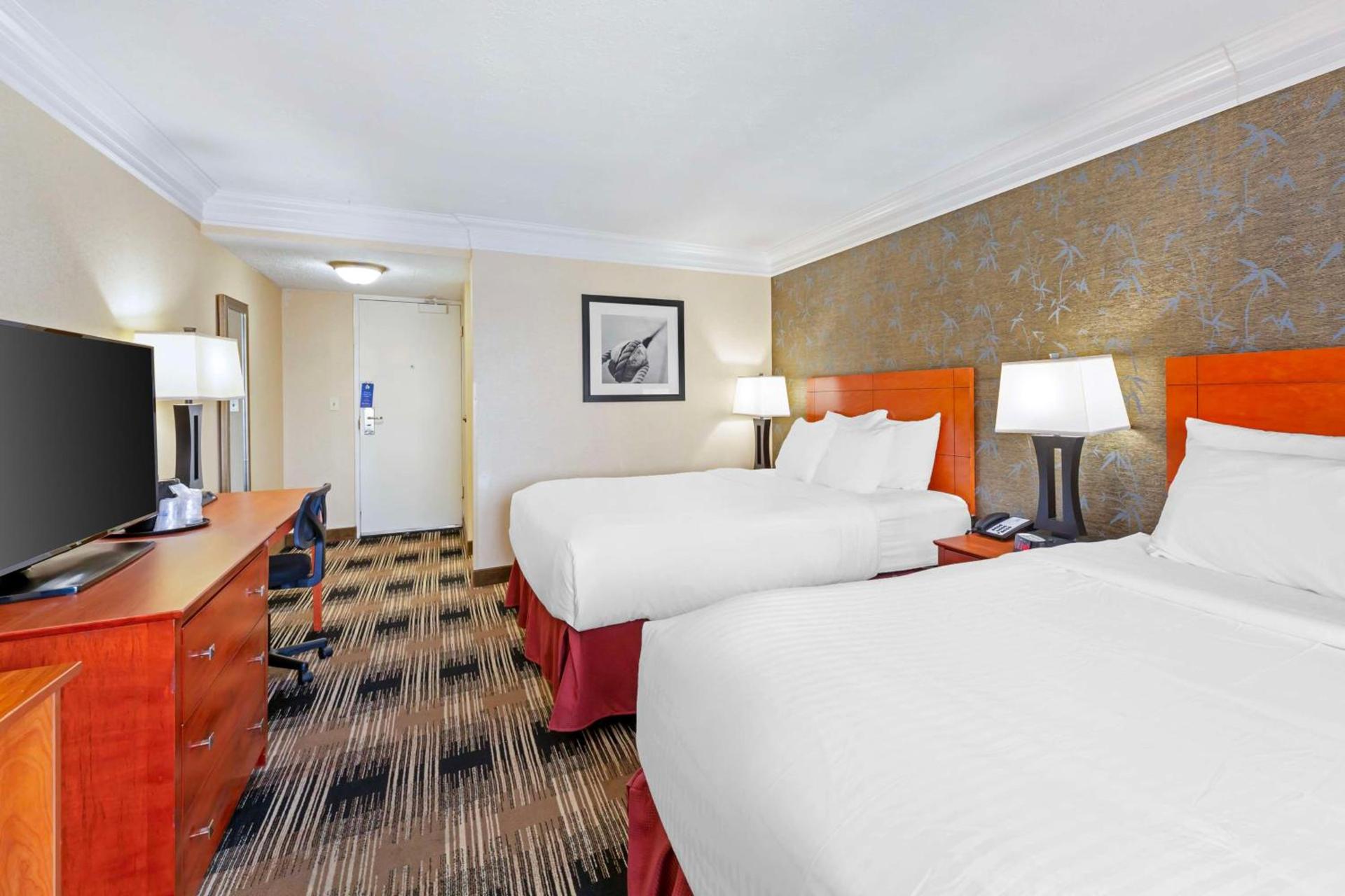 Best Western Inn at the Rochester Airport photo 22