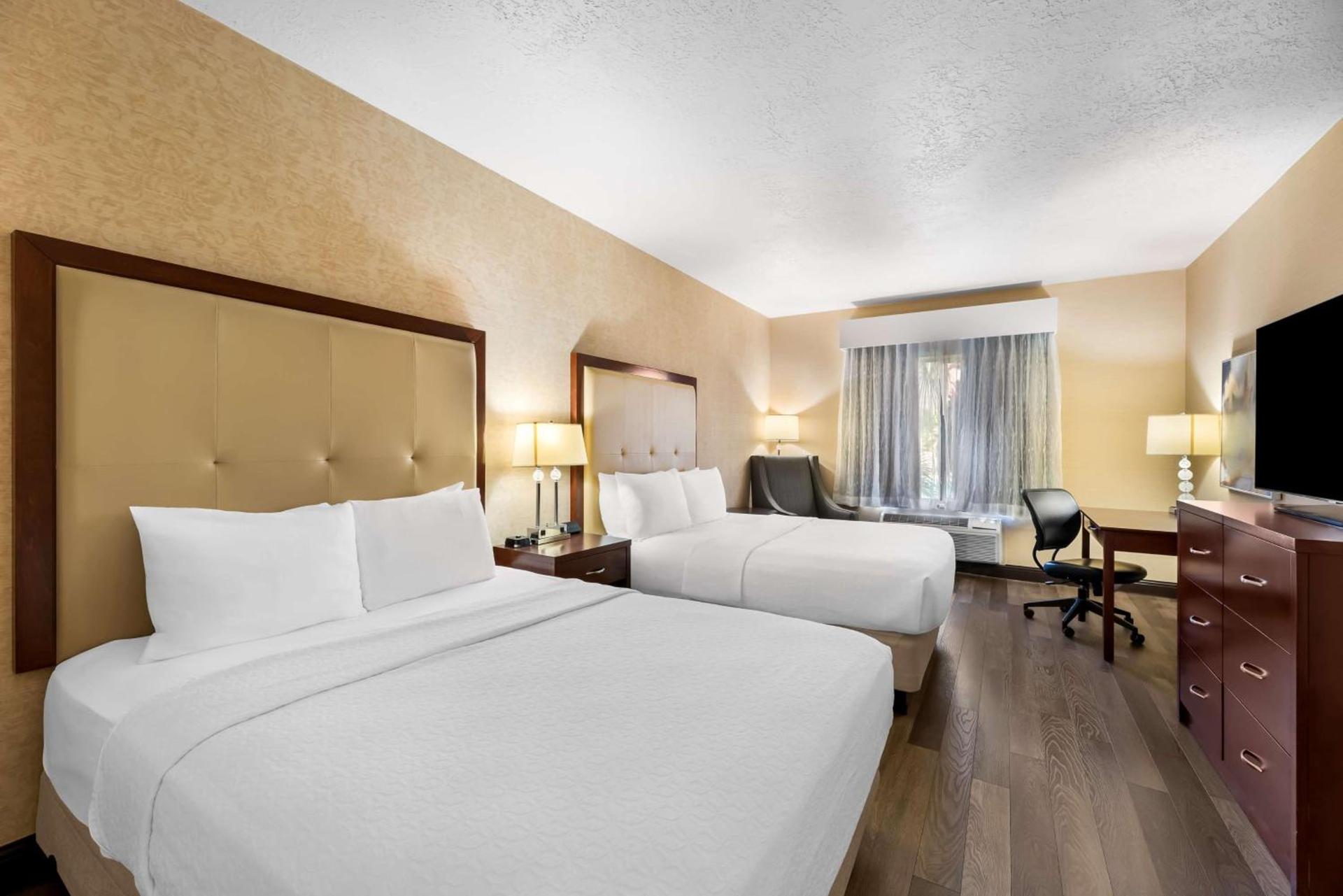Best Western Plus Abbey Inn photo 4