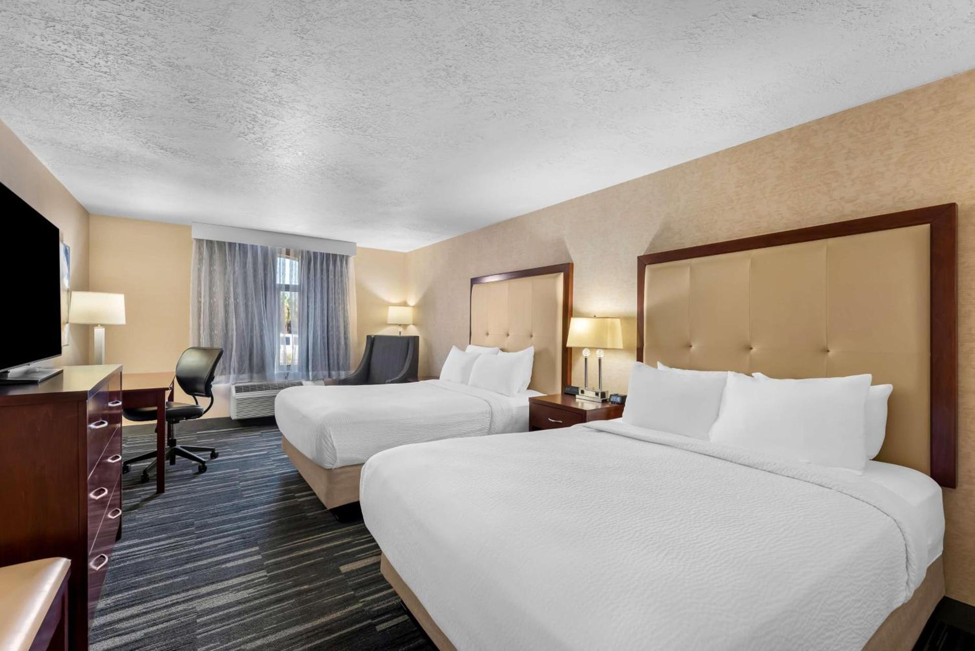 Best Western Plus Abbey Inn photo 13