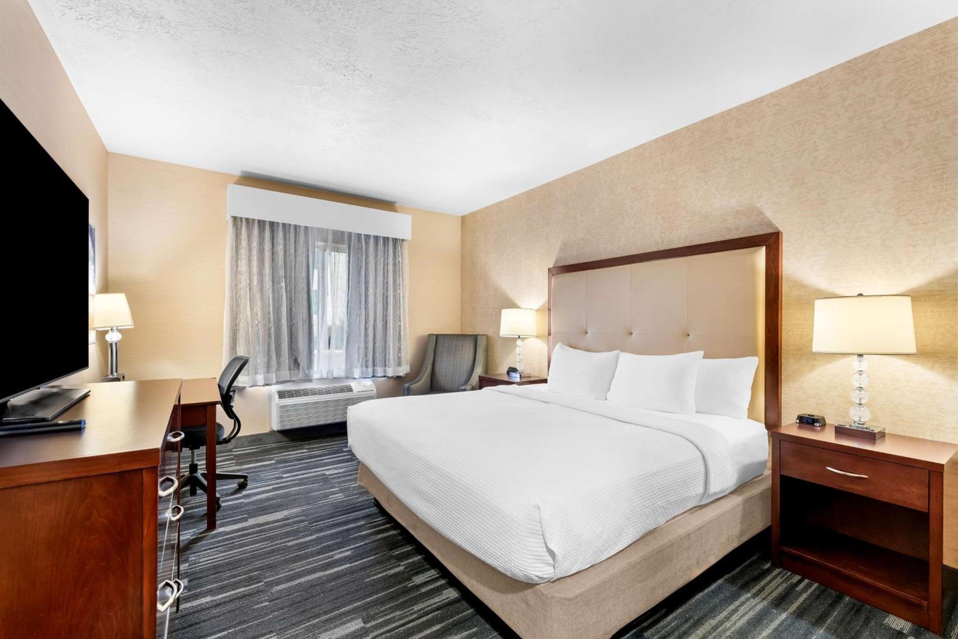 Best Western Plus Abbey Inn photo 19