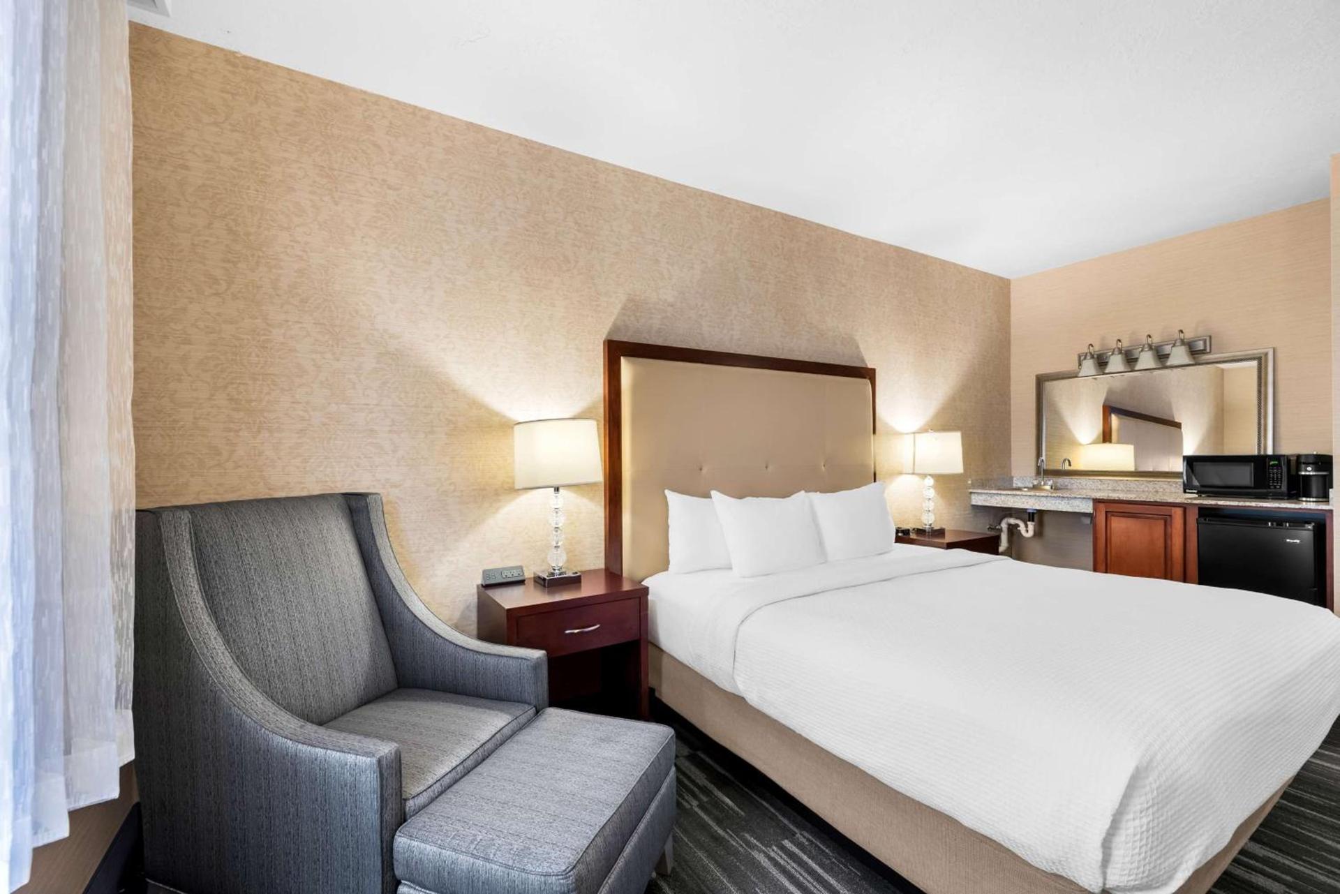 Best Western Plus Abbey Inn photo 20