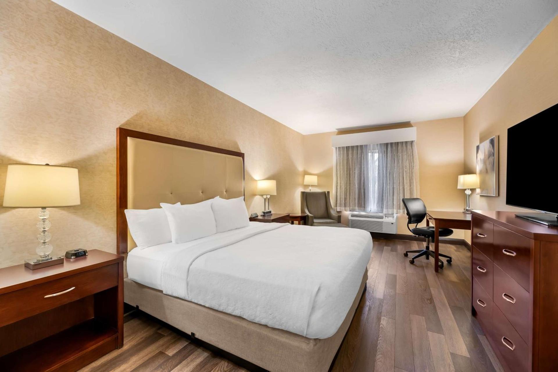 Best Western Plus Abbey Inn photo 25