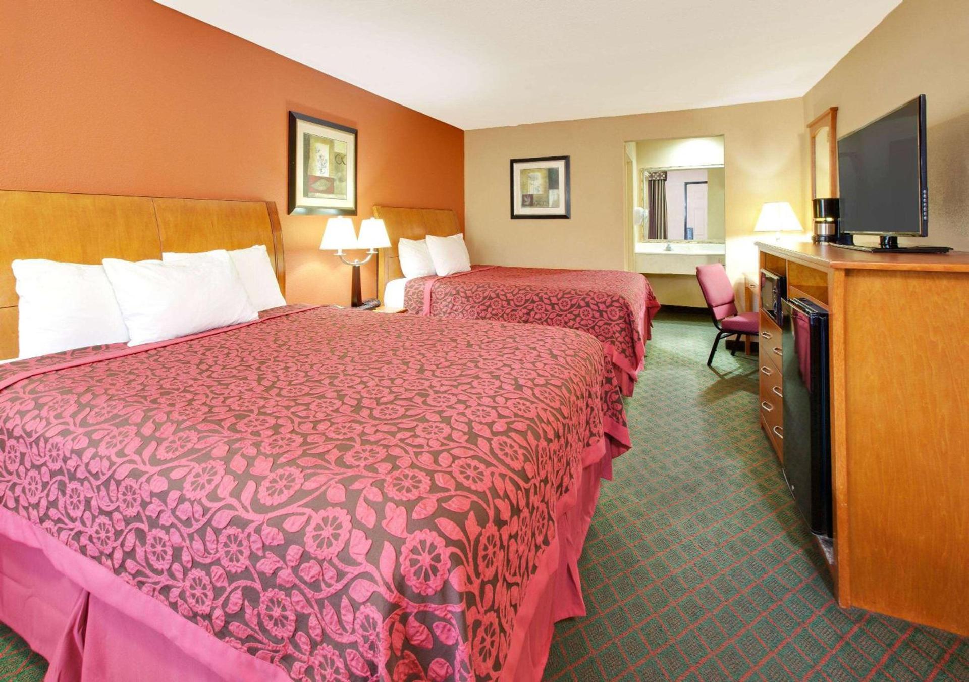 Hotel Blue Fairfield TX photo 4