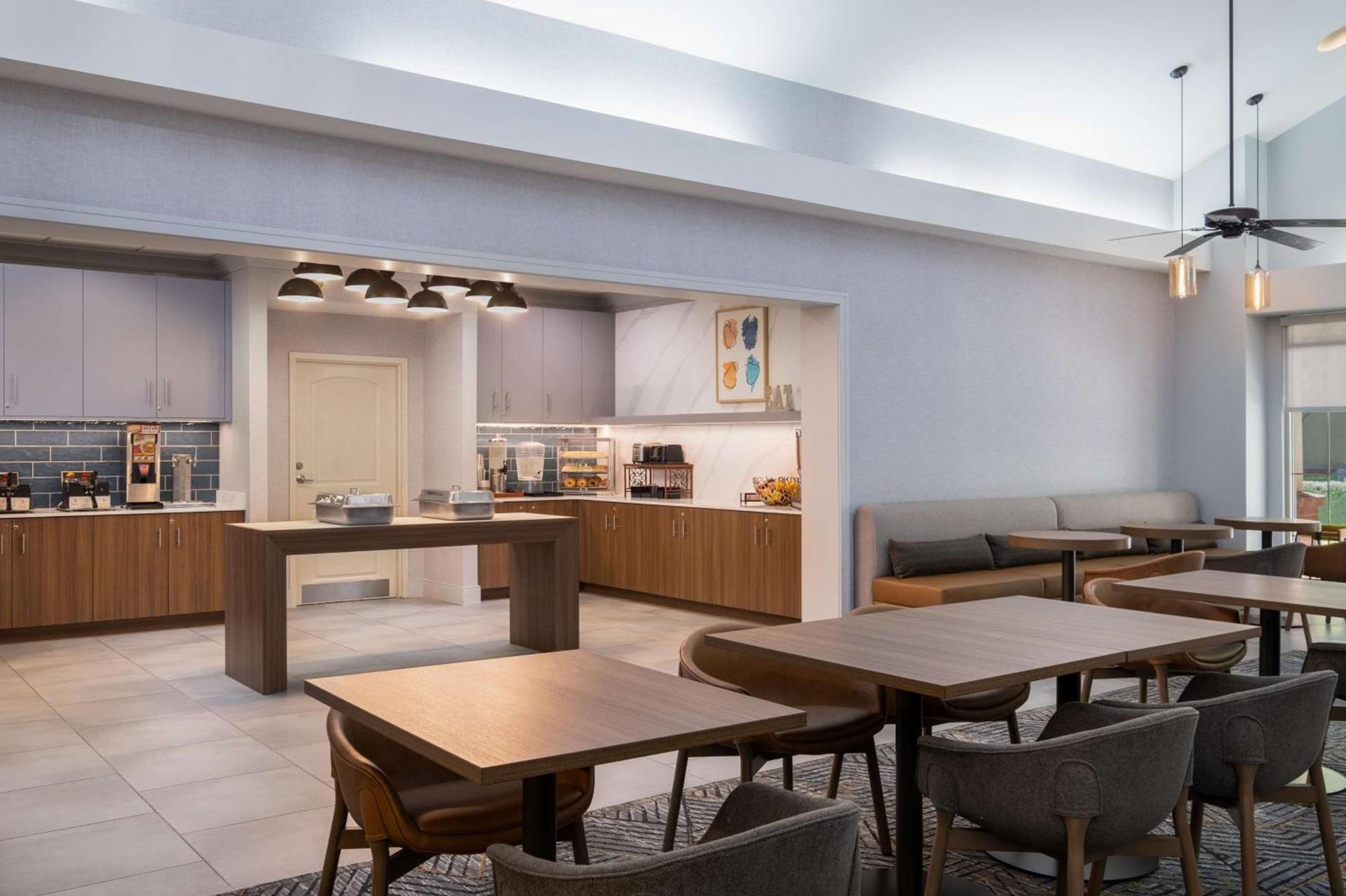 Homewood Suites Medford photo 10