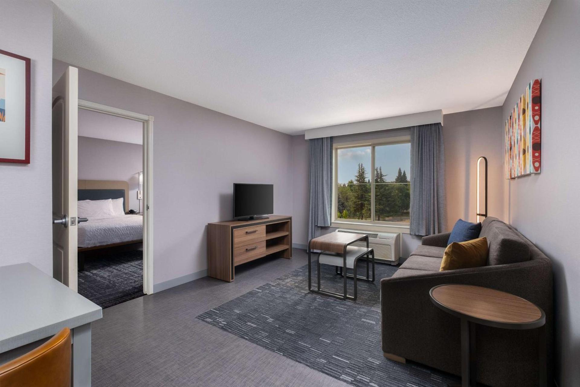 Homewood Suites Medford photo 16