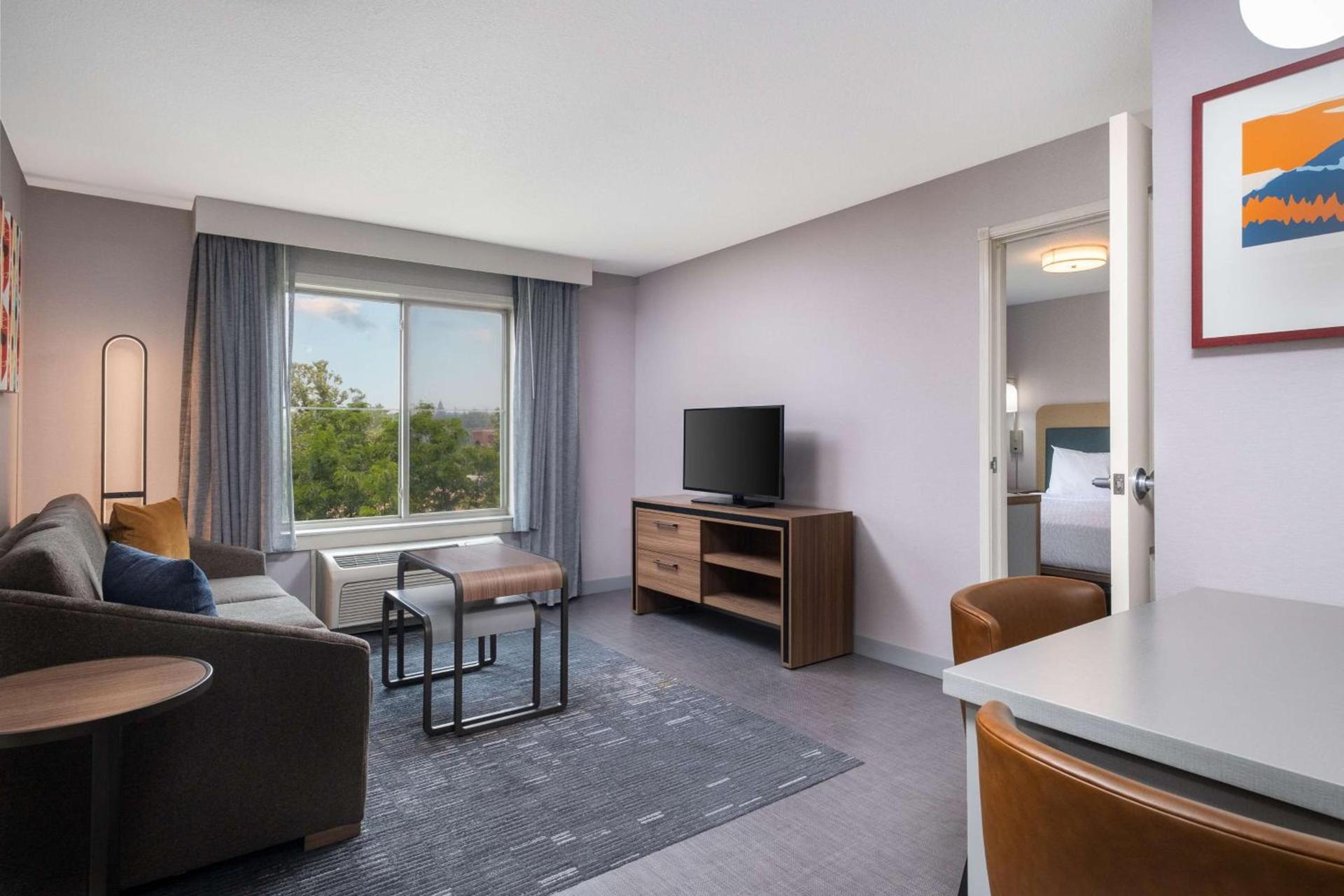 Homewood Suites Medford photo 22