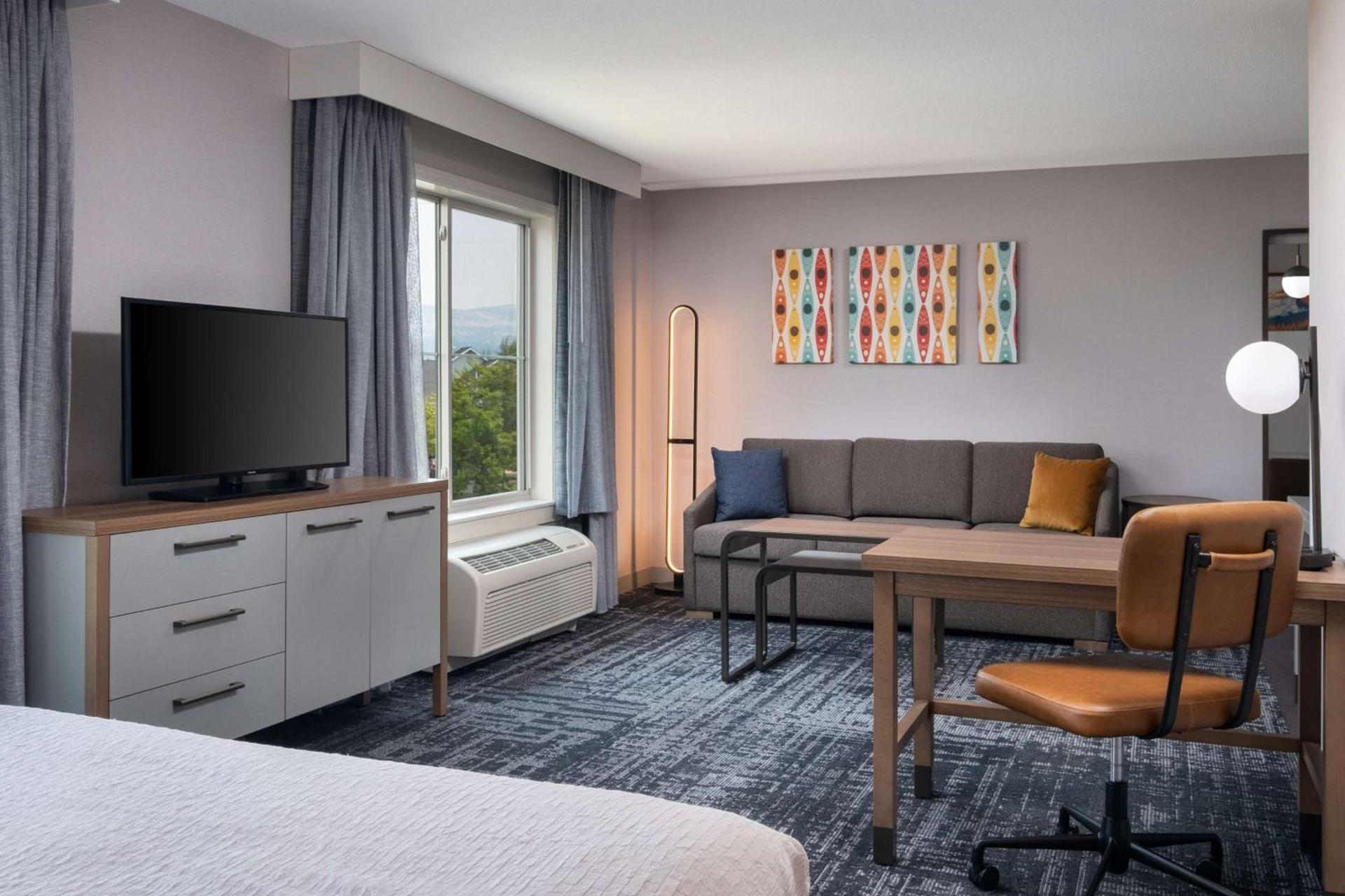 Homewood Suites Medford photo 26