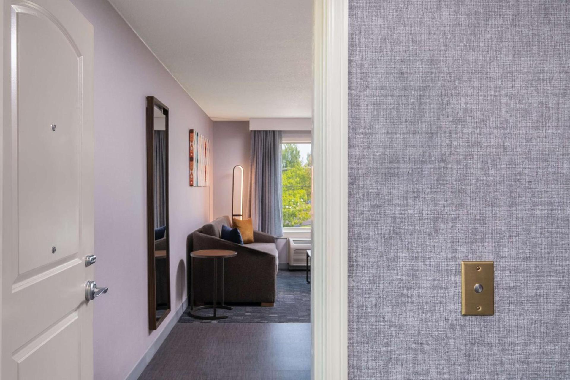 Homewood Suites Medford photo 48