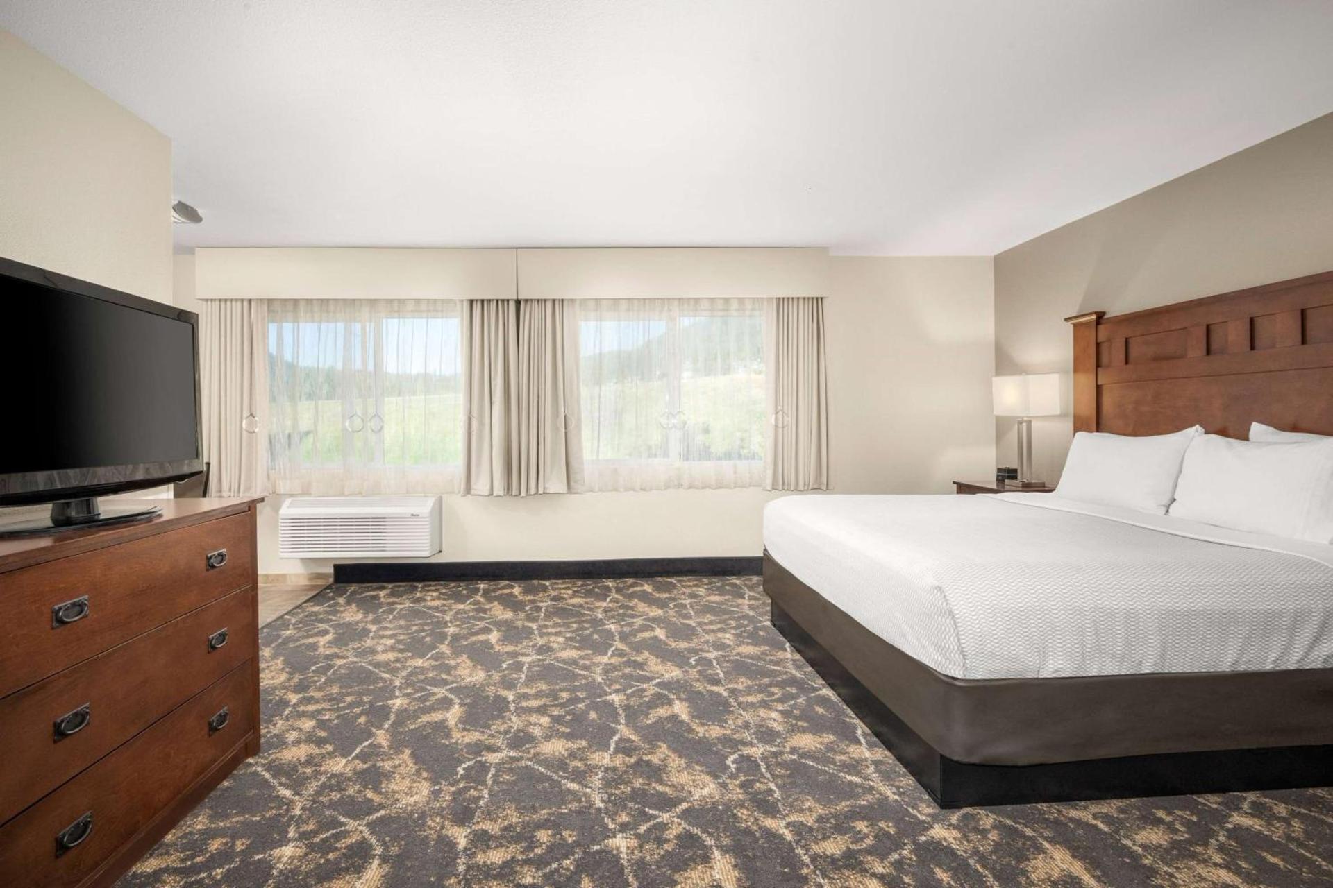La Quinta by Wyndham Grants Pass photo 23