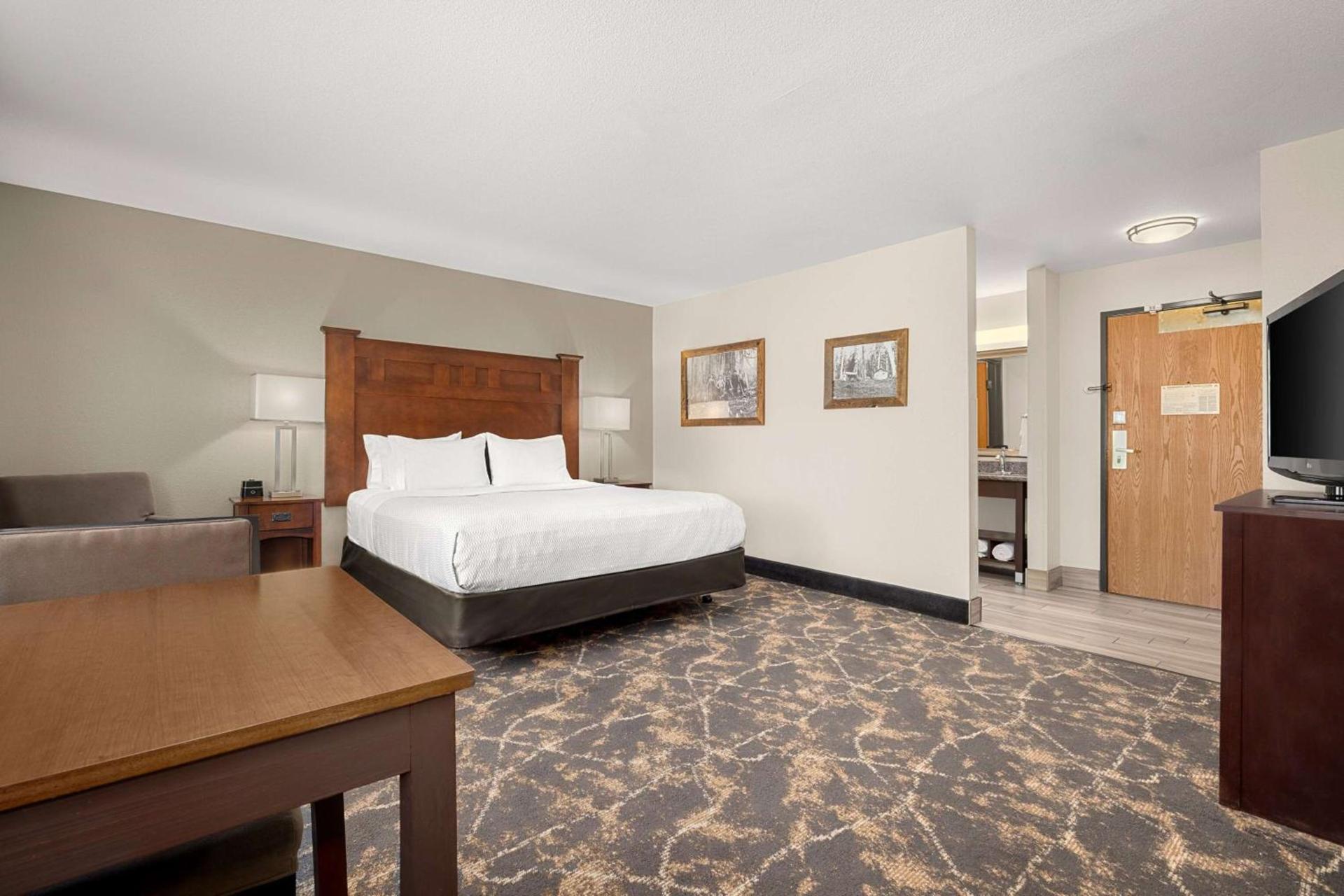 La Quinta by Wyndham Grants Pass photo 32
