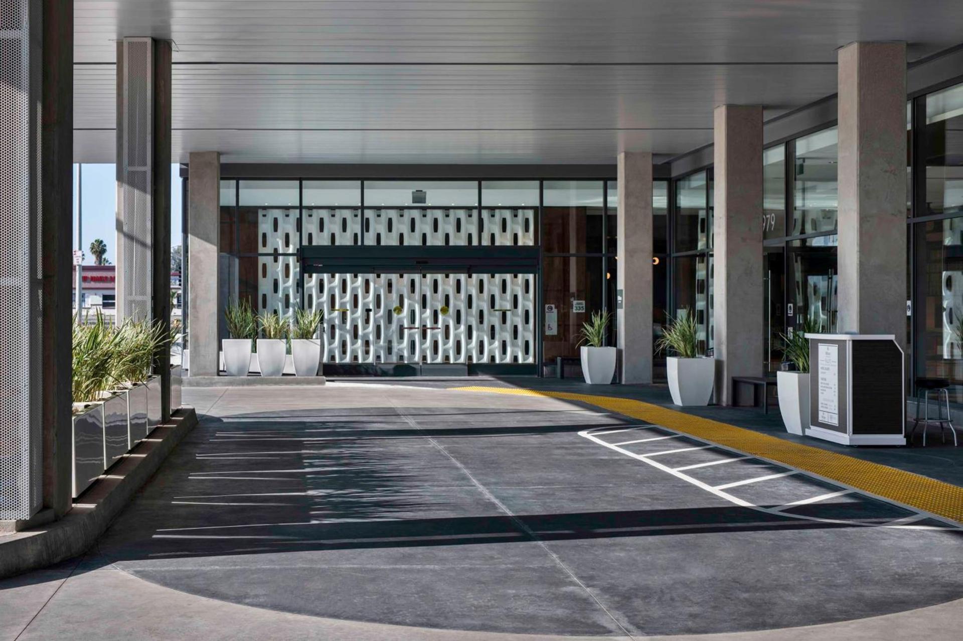 Hilton Buena Park Anaheim photo 4