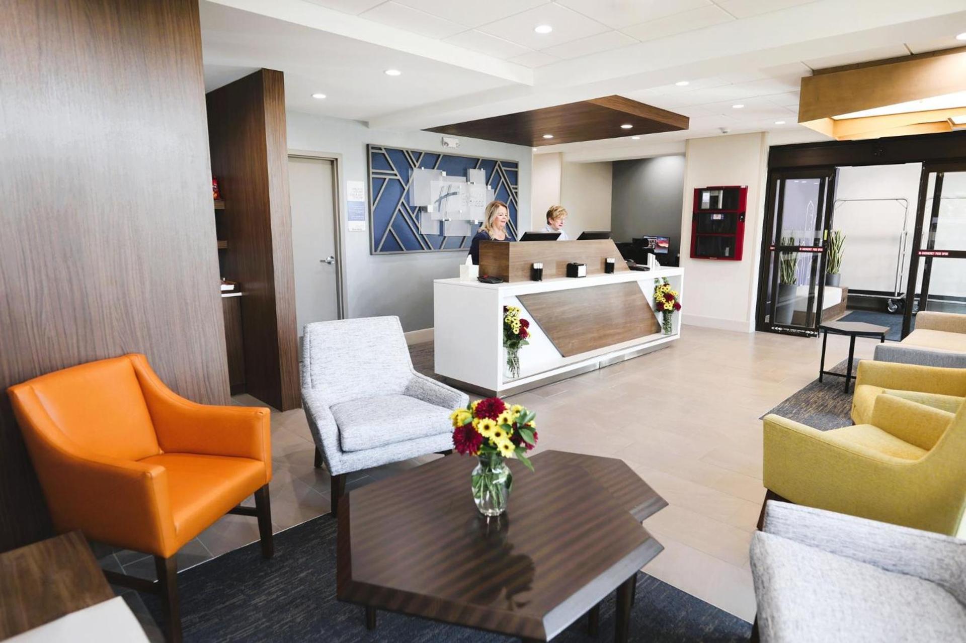 Holiday Inn Express Detroit-Birmingham by IHG photo 7