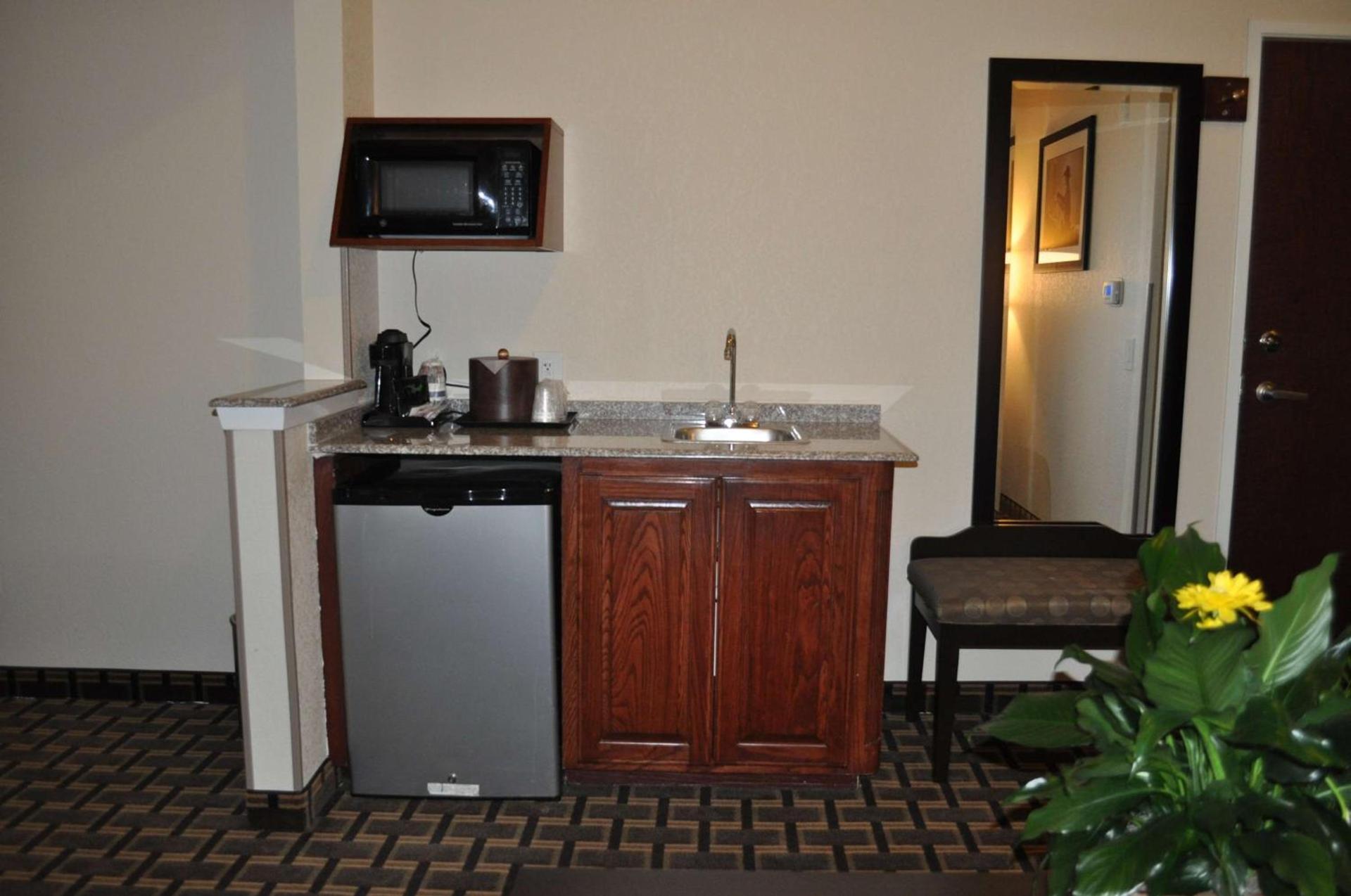 Best Western Plus Cutting Horse Inn & Suites photo 23