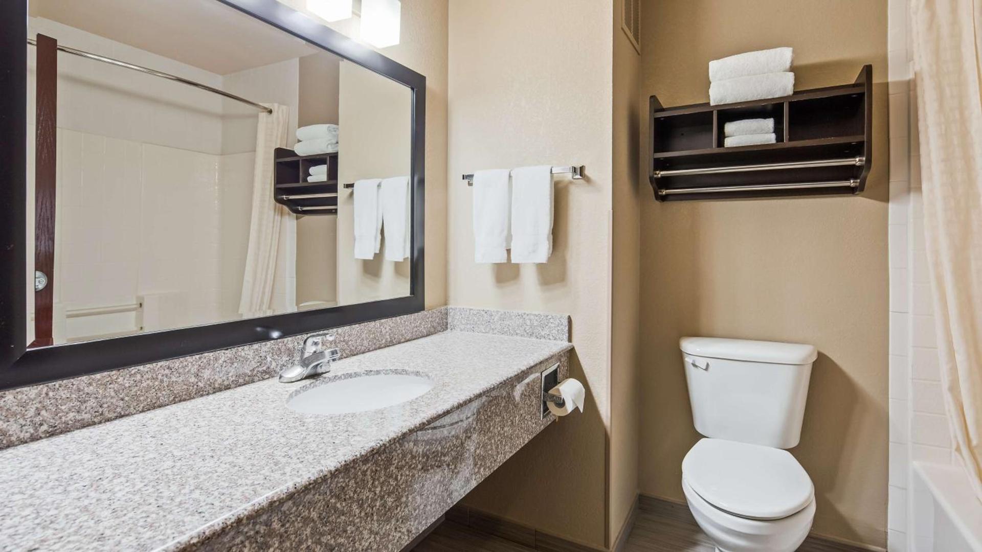 Best Western Plus Cutting Horse Inn & Suites photo 24