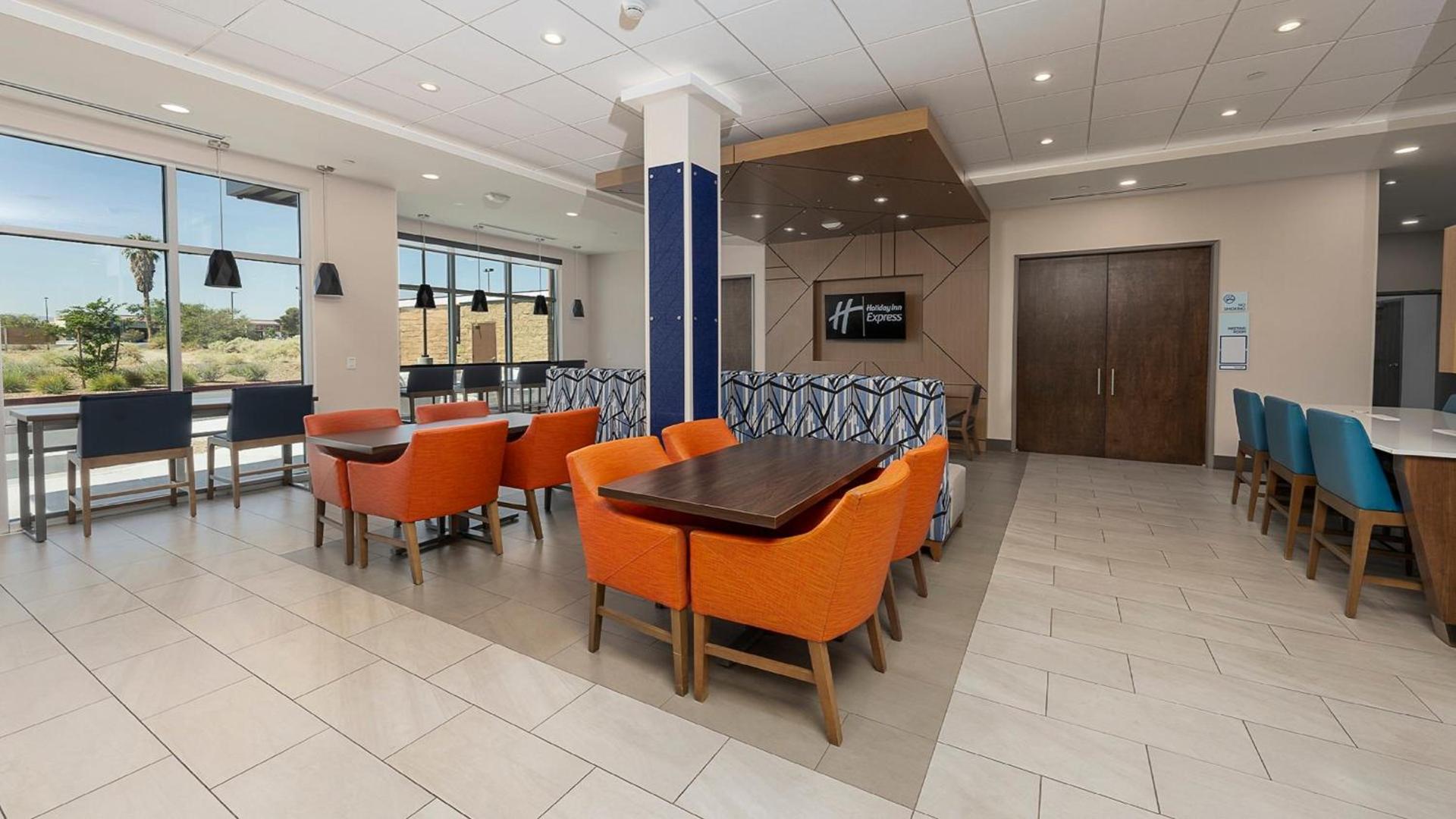 Holiday Inn Express & Suites Ridgecrest - China Lake by IHG photo 41