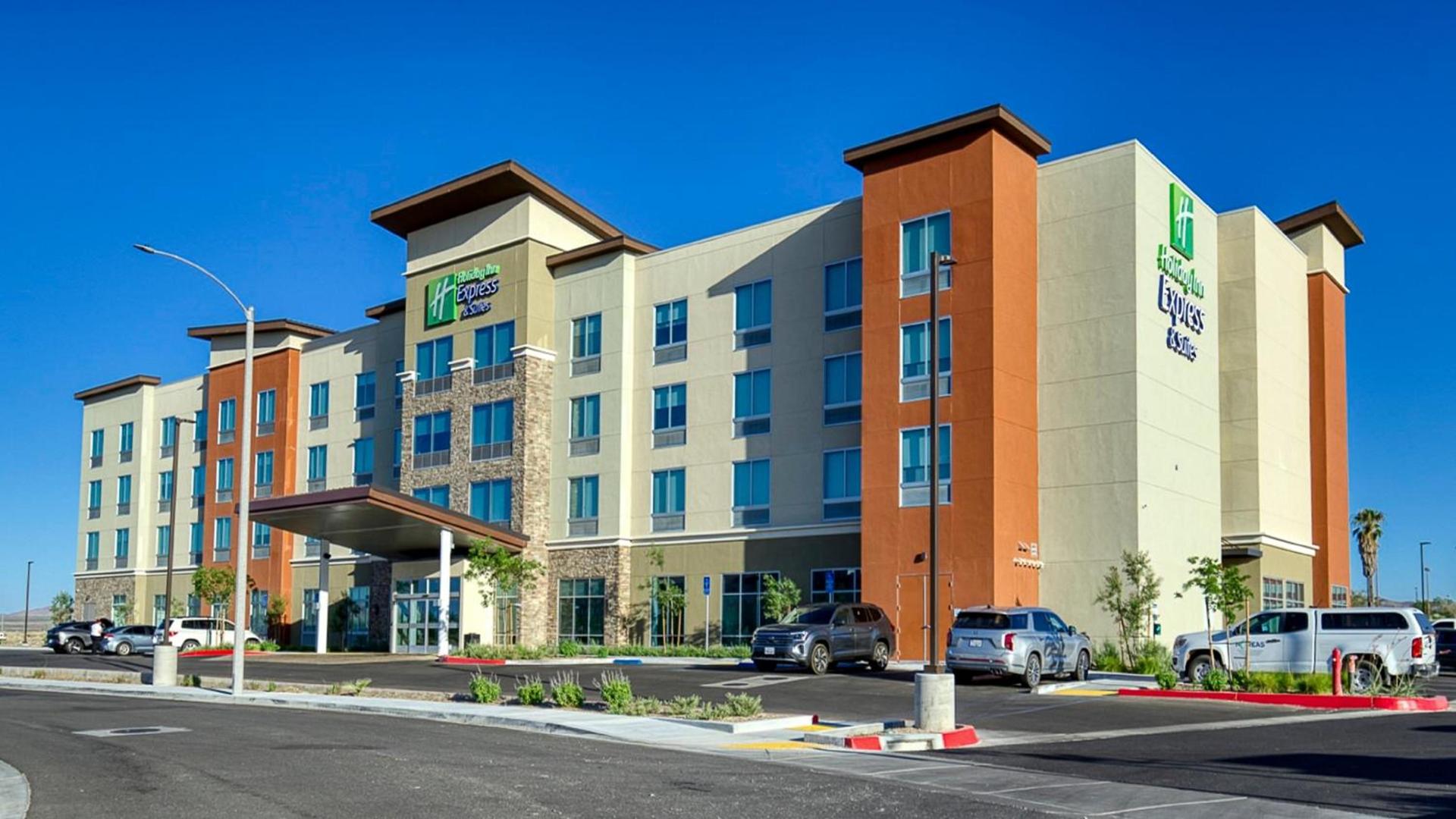 Holiday Inn Express & Suites Ridgecrest - China Lake by IHG photo 47