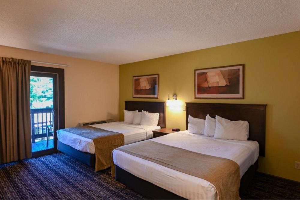 Sunset Bay Resort & Suites photo 53