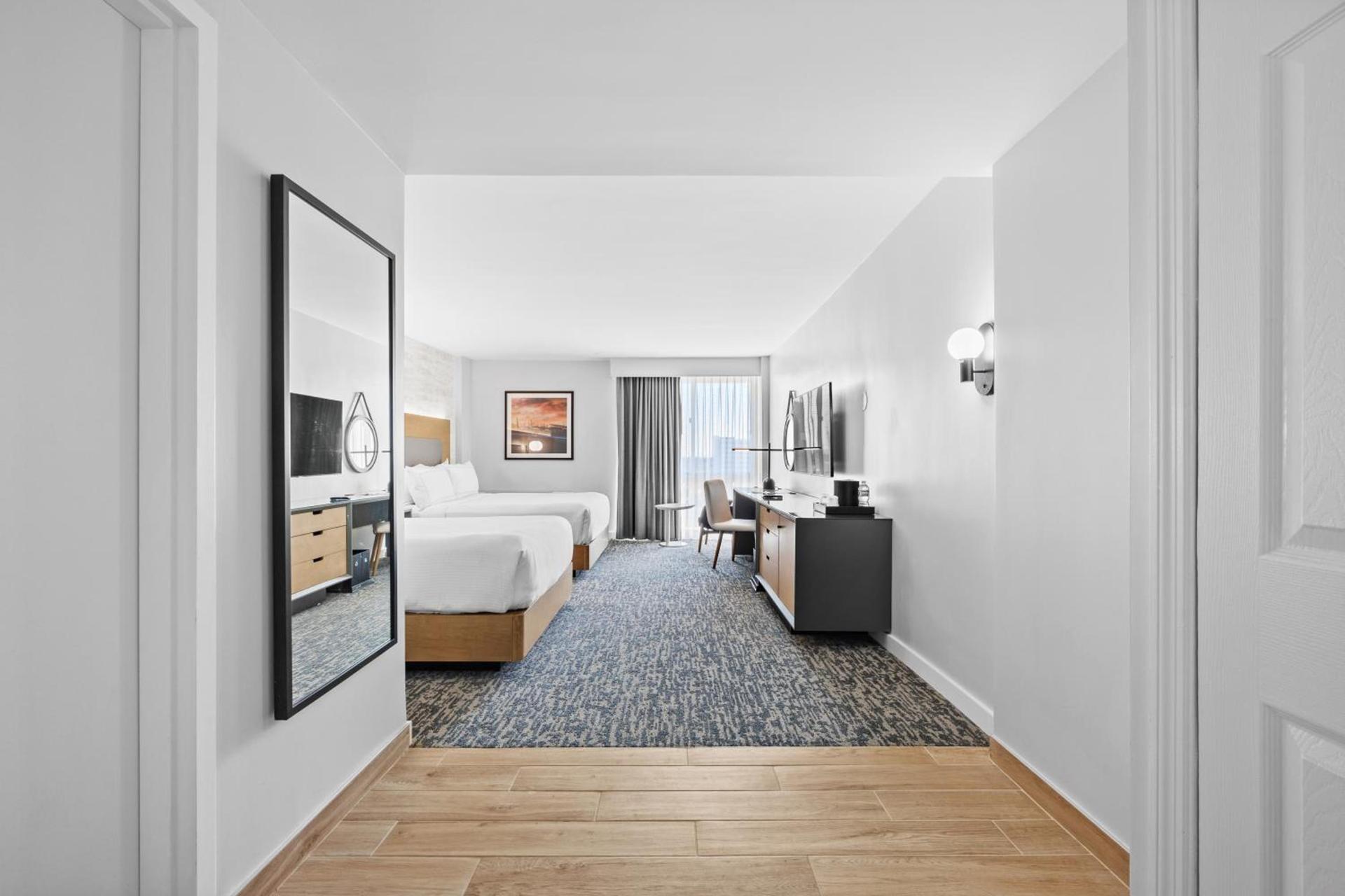 DoubleTree by Hilton New York JFK Airport photo 59