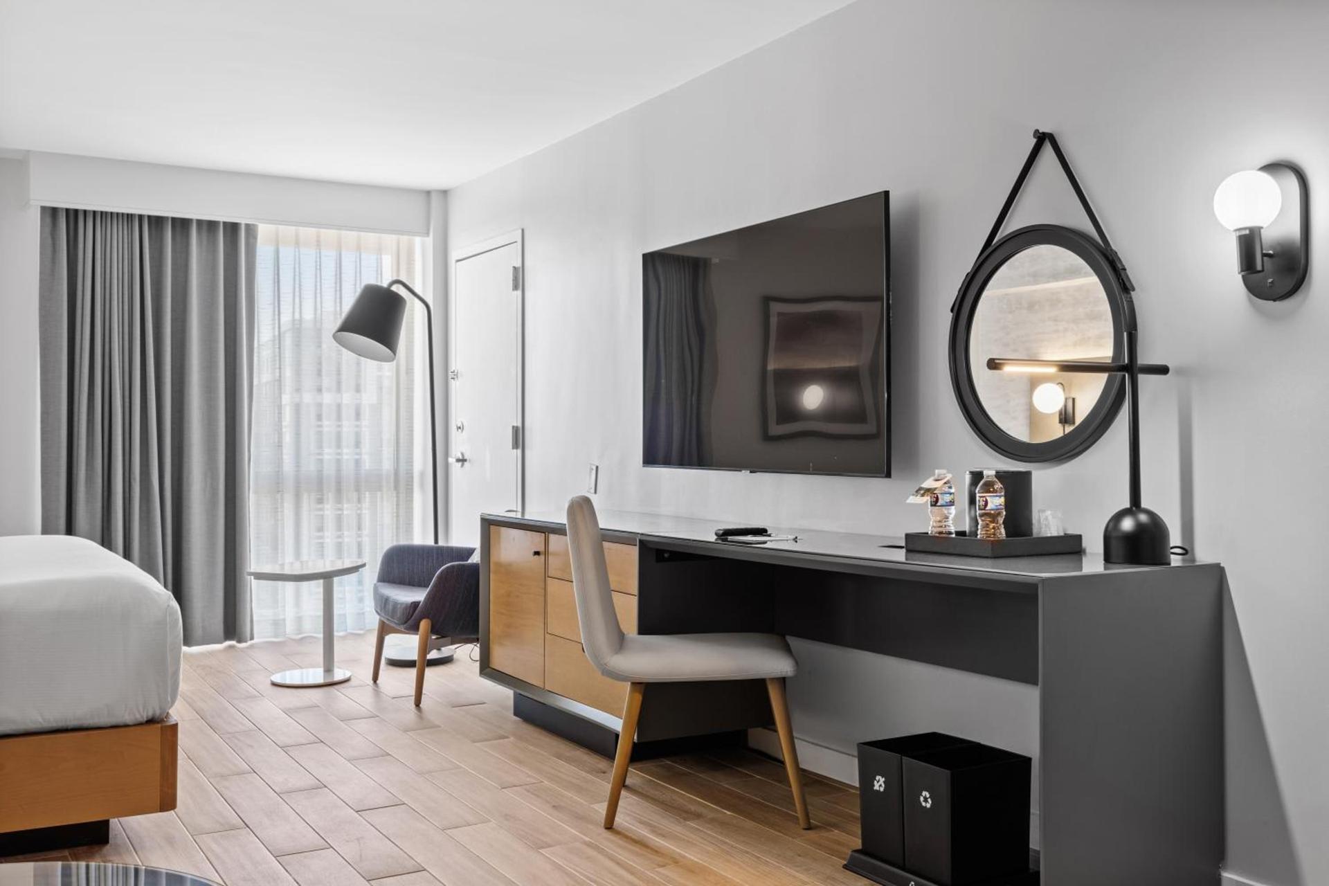 DoubleTree by Hilton New York JFK Airport photo 36