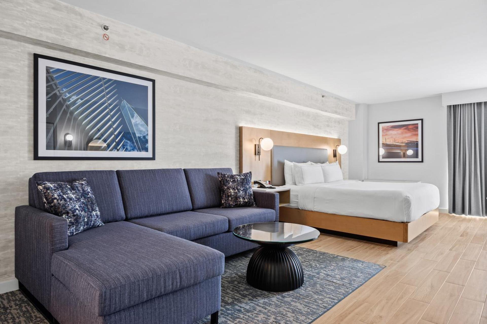 DoubleTree by Hilton New York JFK Airport photo 17
