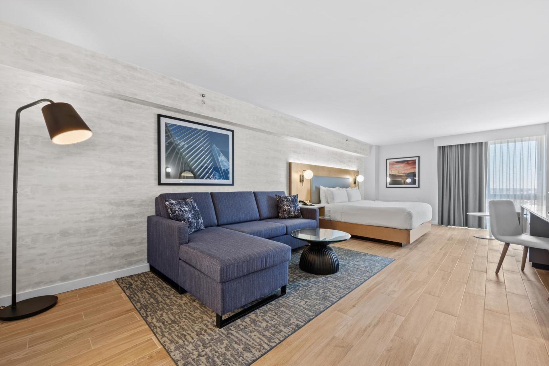 DoubleTree by Hilton New York JFK Airport photo 10