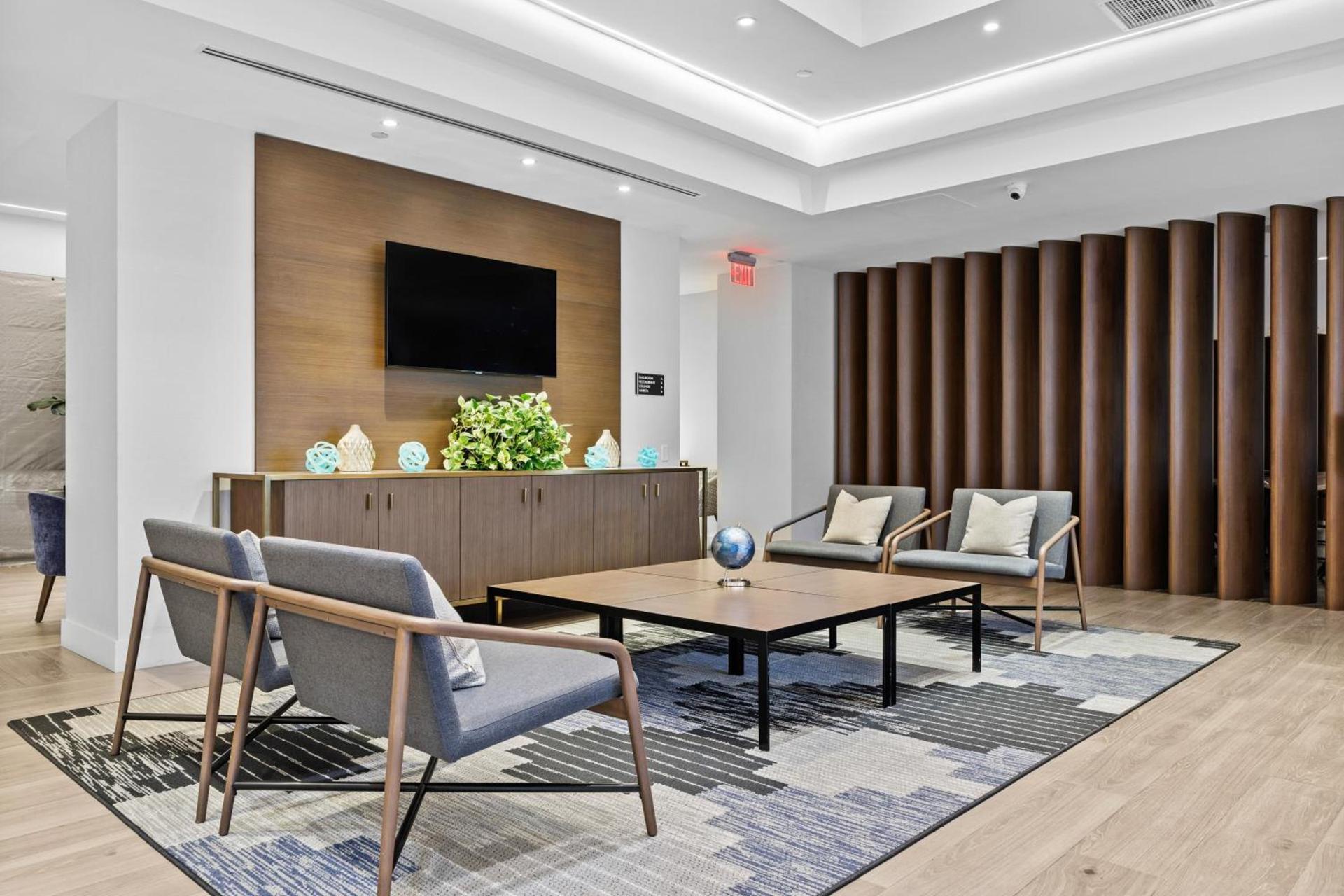 DoubleTree by Hilton New York JFK Airport photo 29