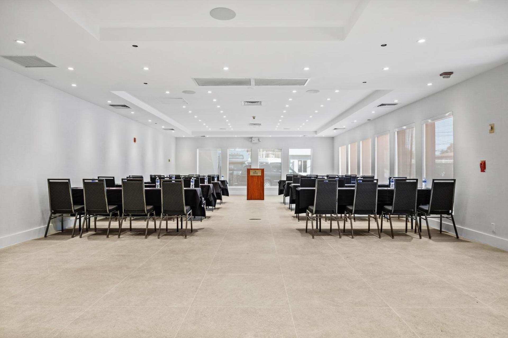 DoubleTree by Hilton New York JFK Airport photo 40