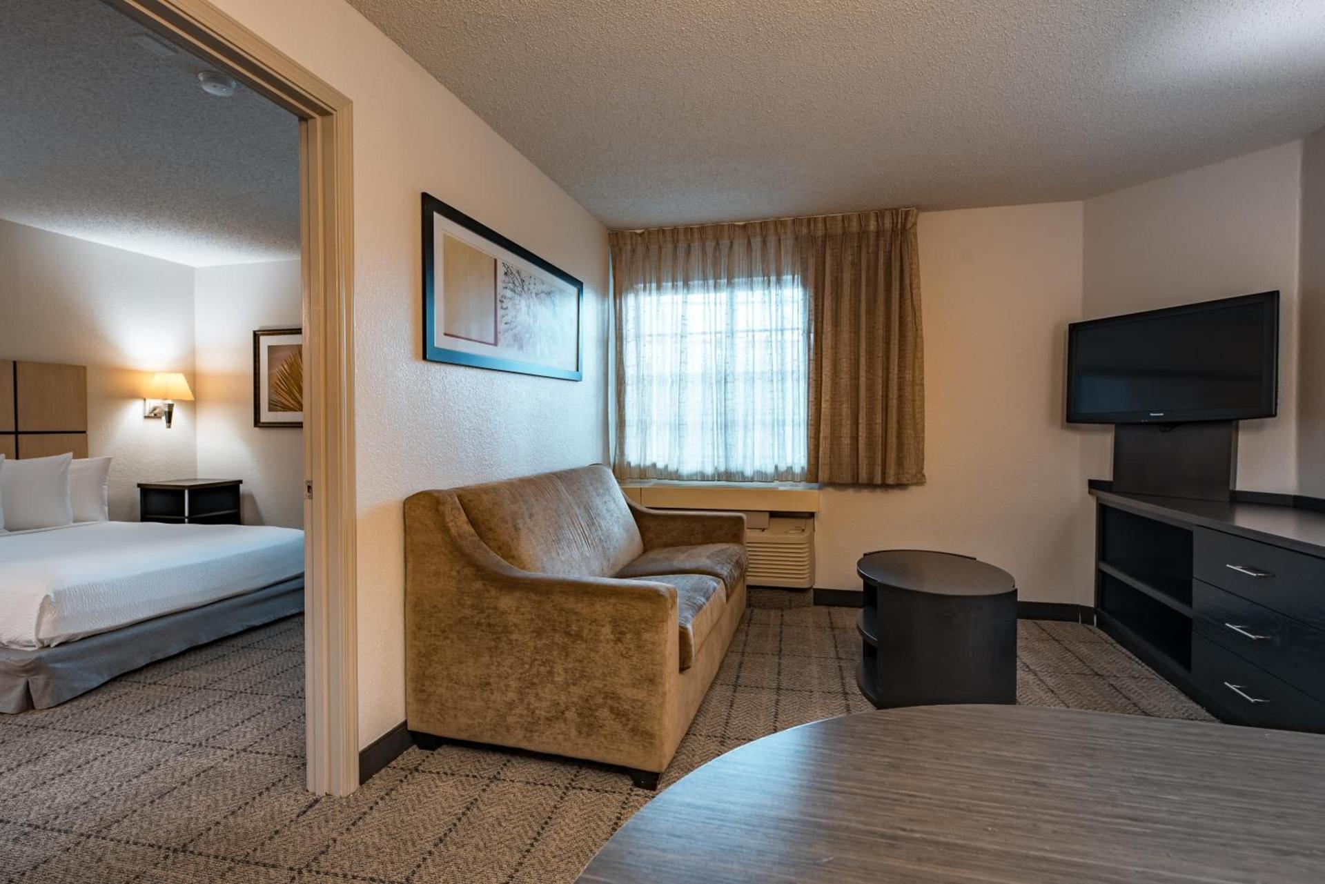 Sonesta Simply Suites Fort Worth photo 16