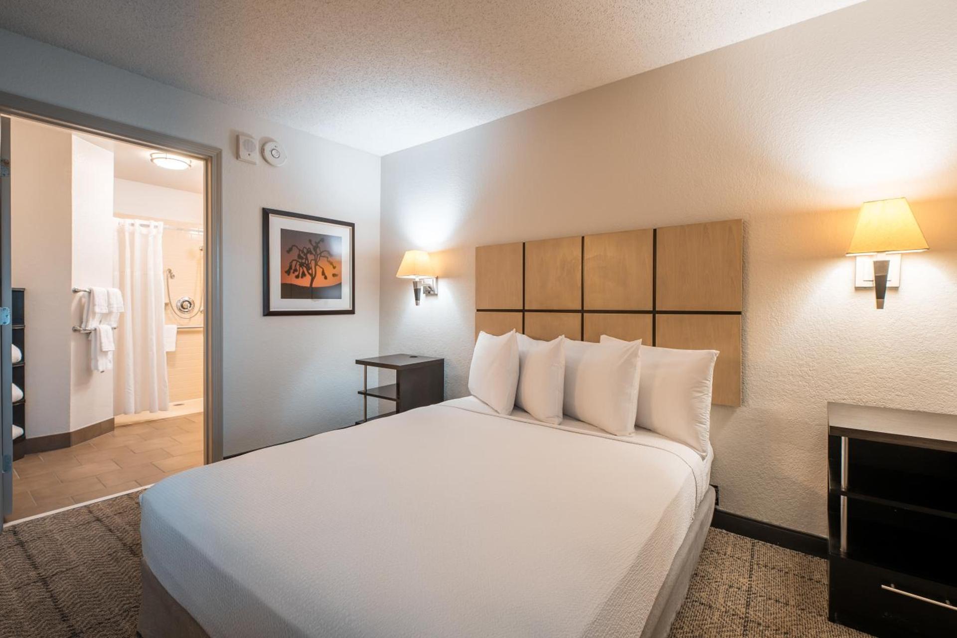 Sonesta Simply Suites Dallas Richardson photo 13